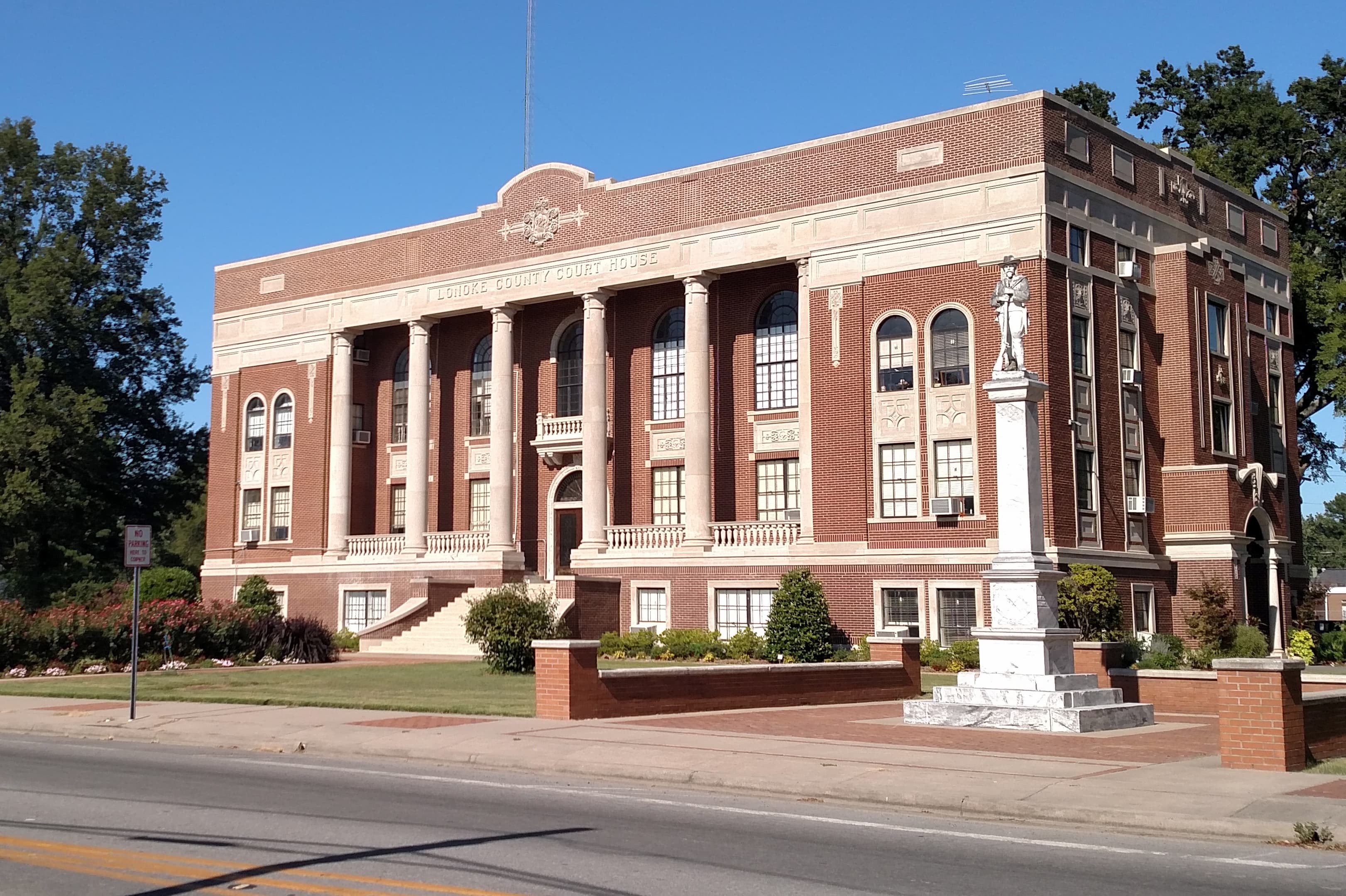 Lonoke, AR 001 — Lonoke County, Arkansas (Wikimedia Commons photo)