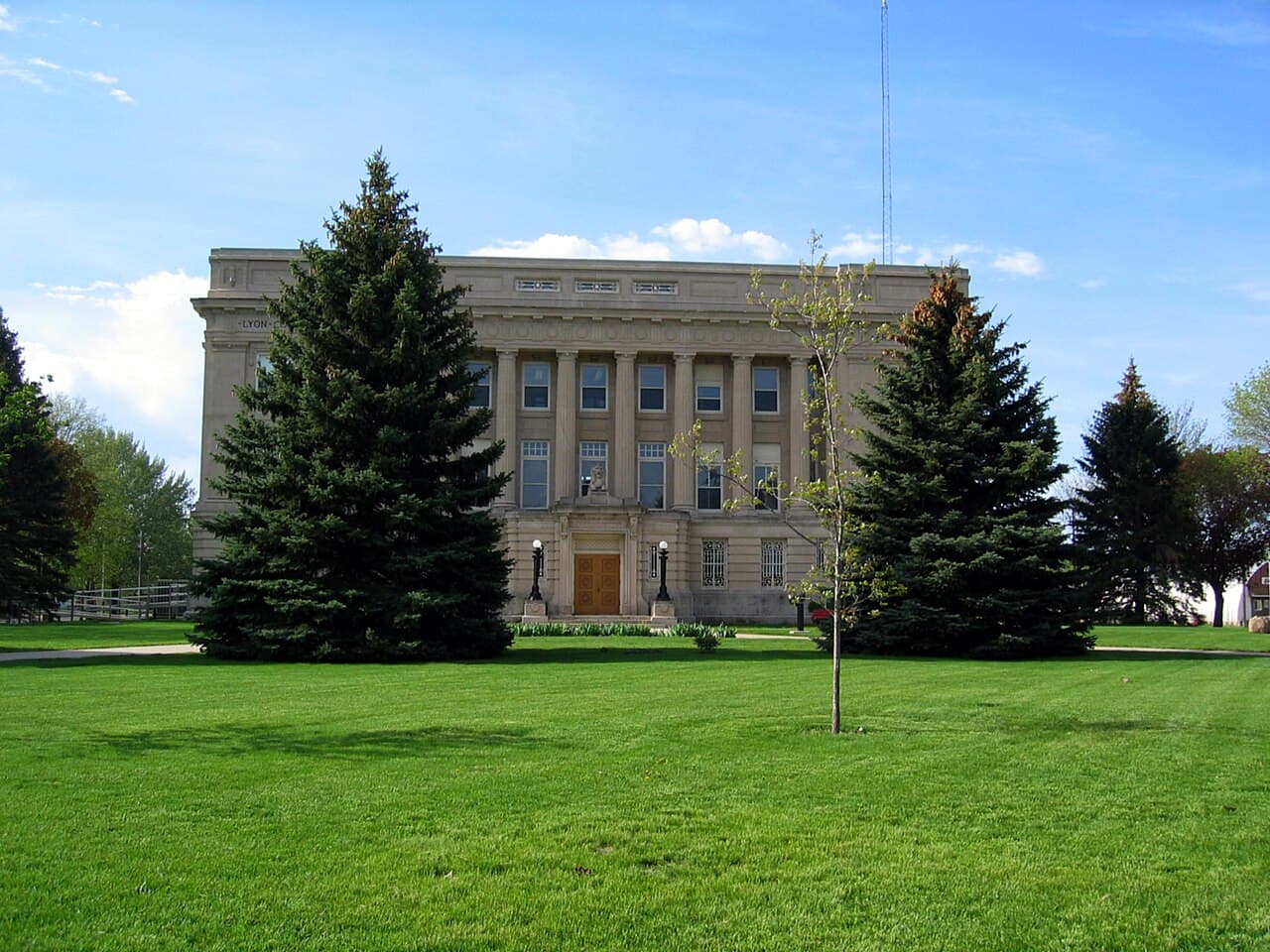 Lyon County (Iowa) — photo from Wikimedia via Wikipedia