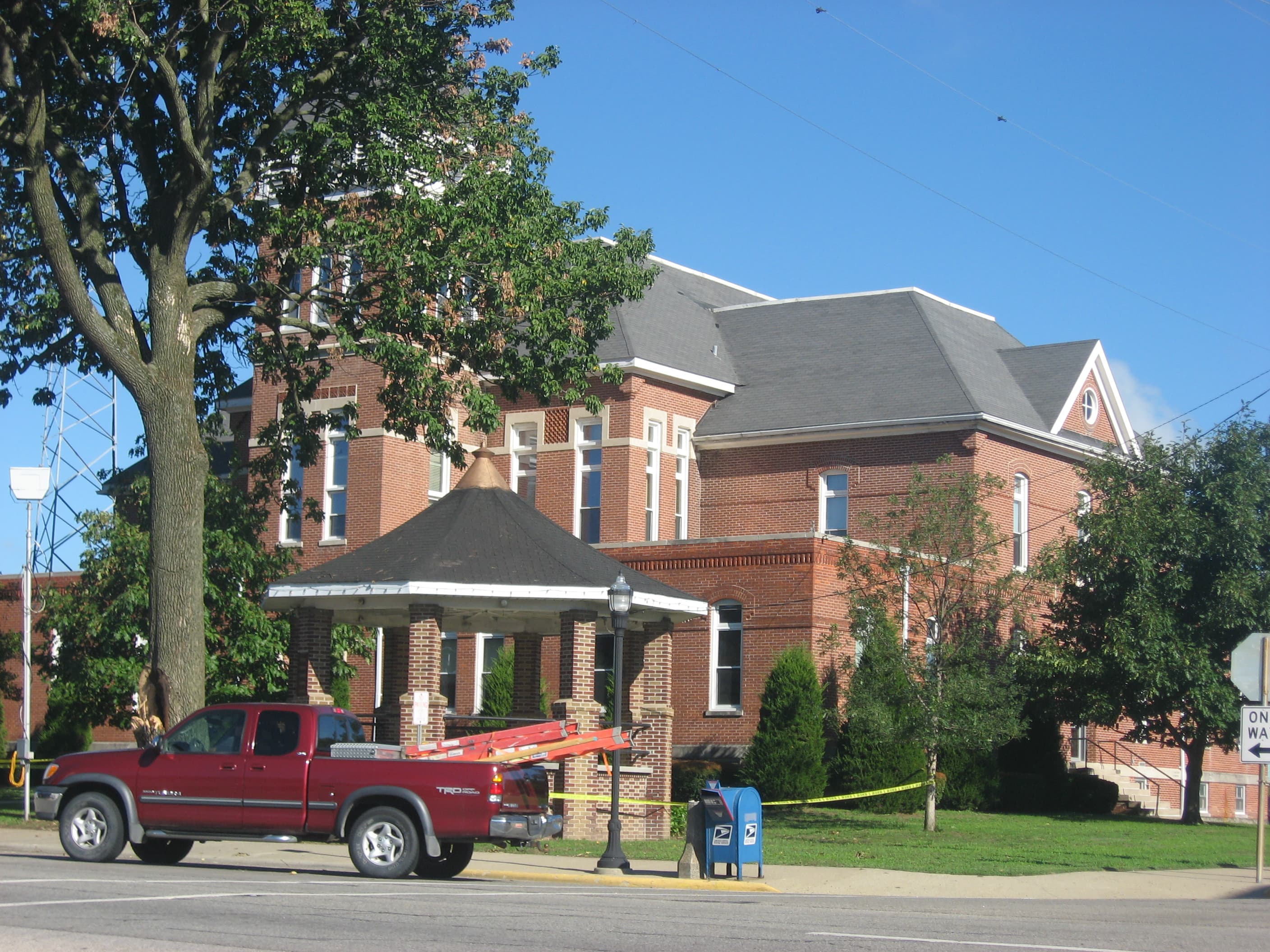 Wayne County (Illinois) — photo from Wikimedia via Wikipedia