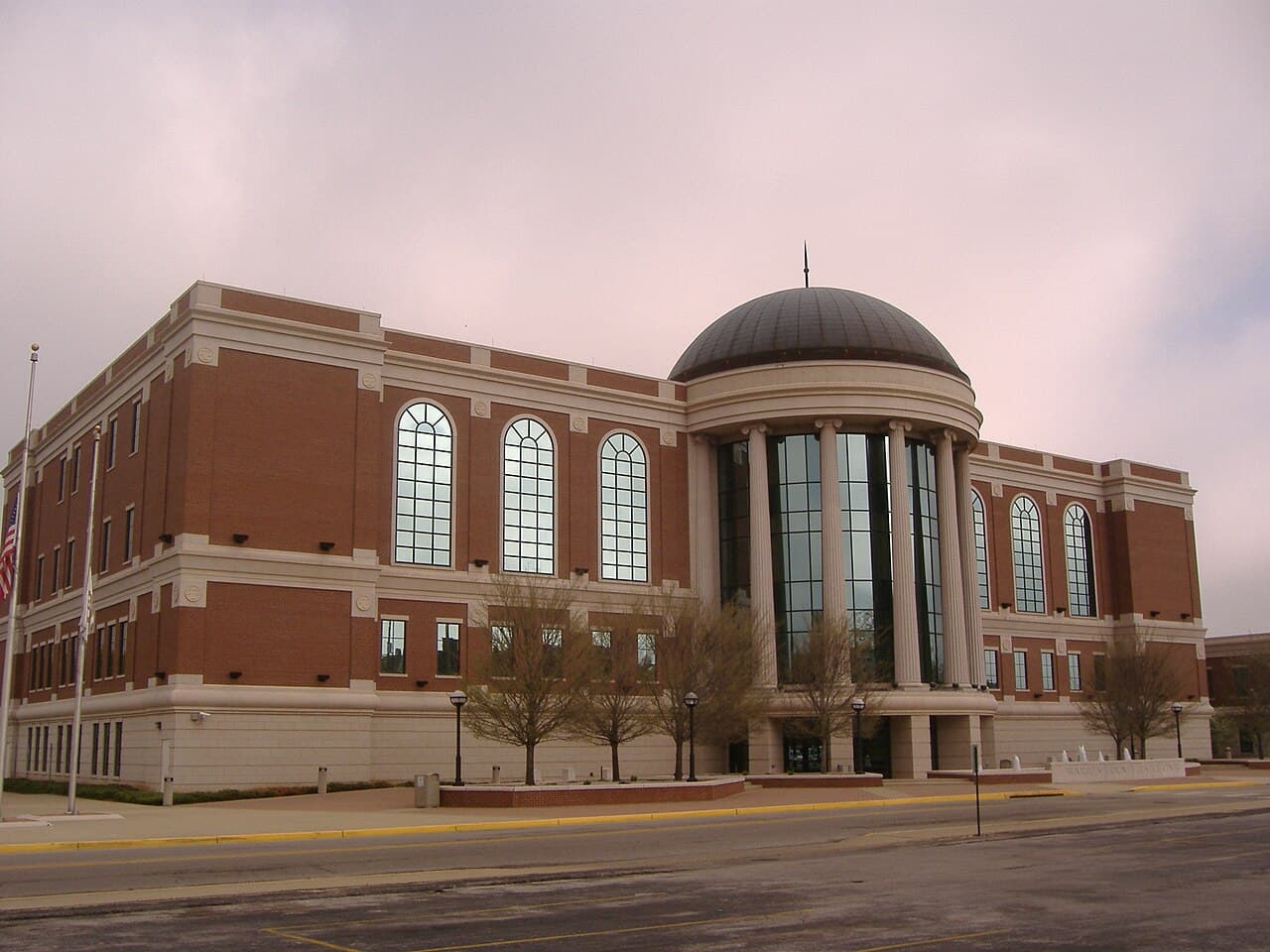Warren County (Kentucky) — photo from Wikimedia via Wikipedia