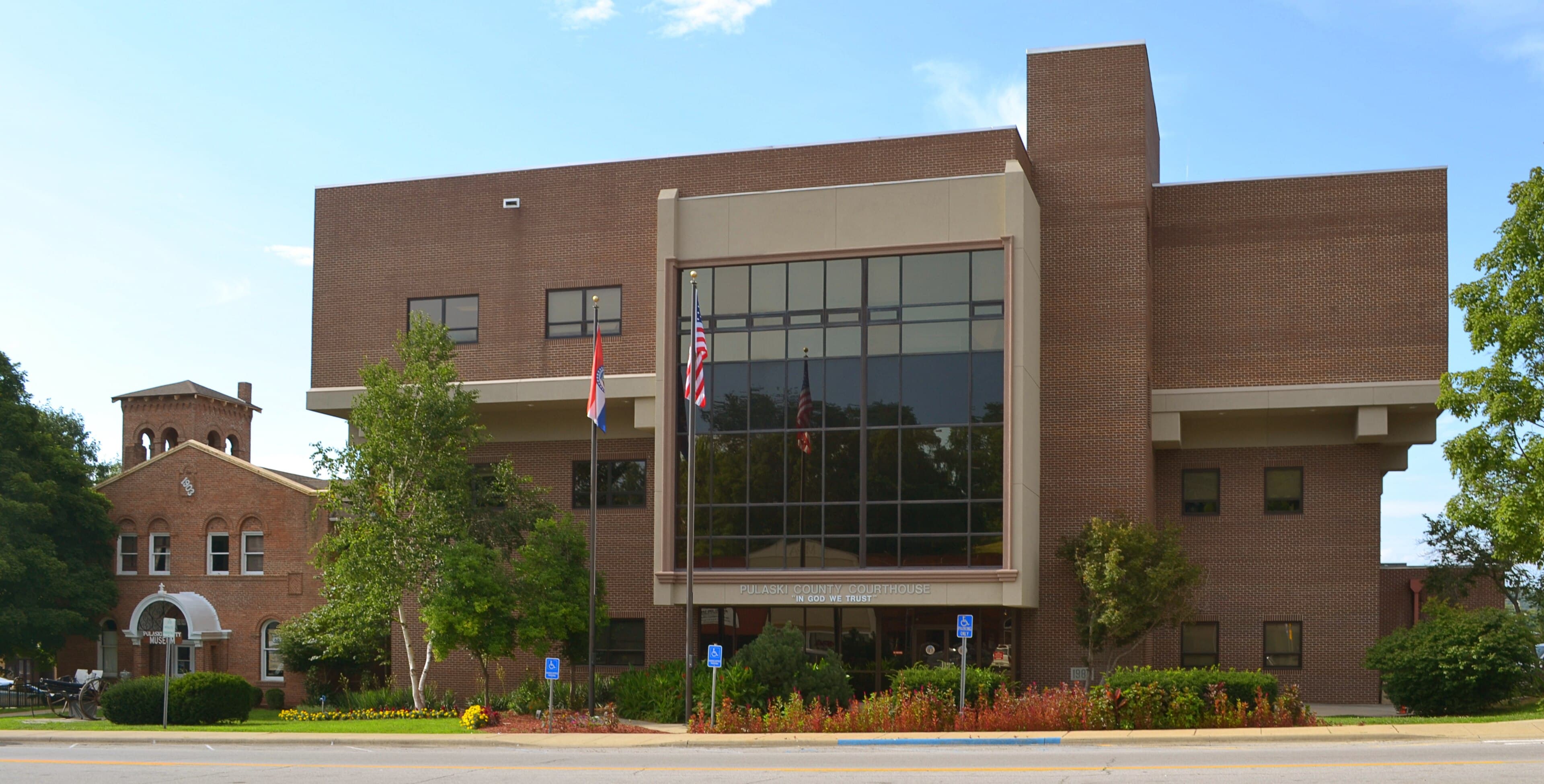 Pulaski County (Missouri) — photo from Wikimedia via Wikipedia