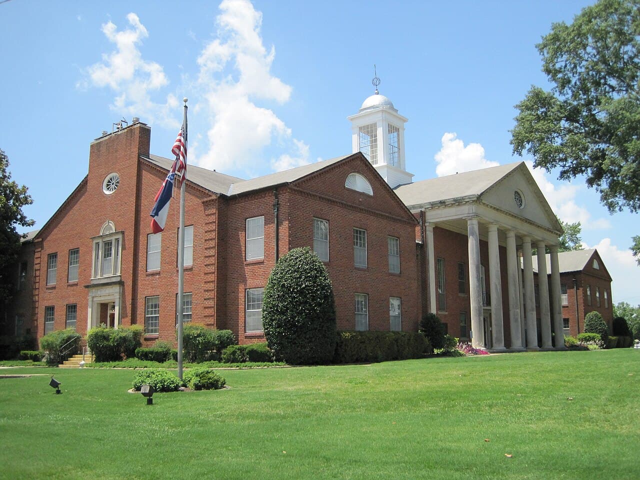 Desoto County (Mississippi) — photo from Wikimedia via Wikipedia