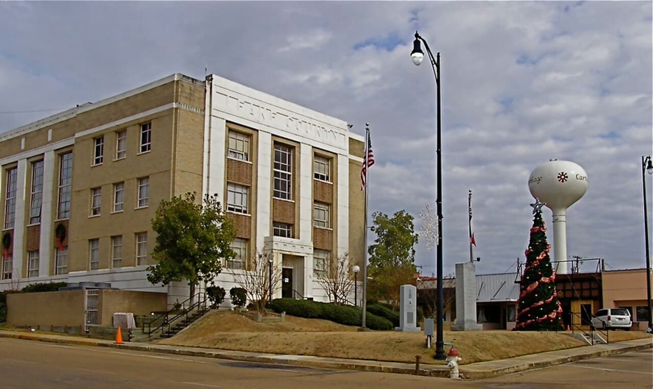Leake County (Mississippi) — photo from Wikimedia via Wikipedia