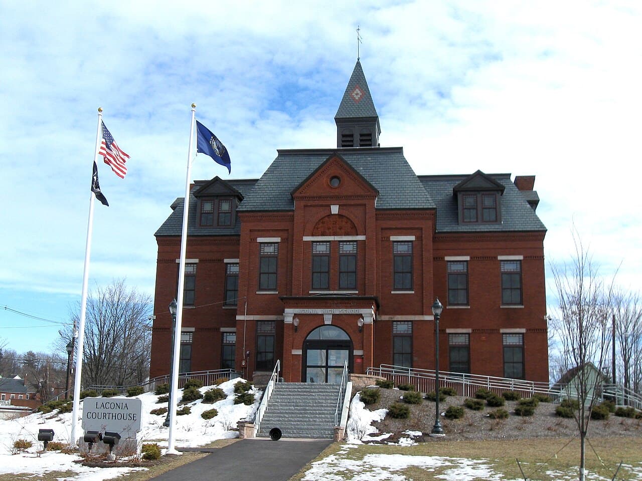 Belknap County (New Hampshire) — photo from Wikimedia via Wikipedia