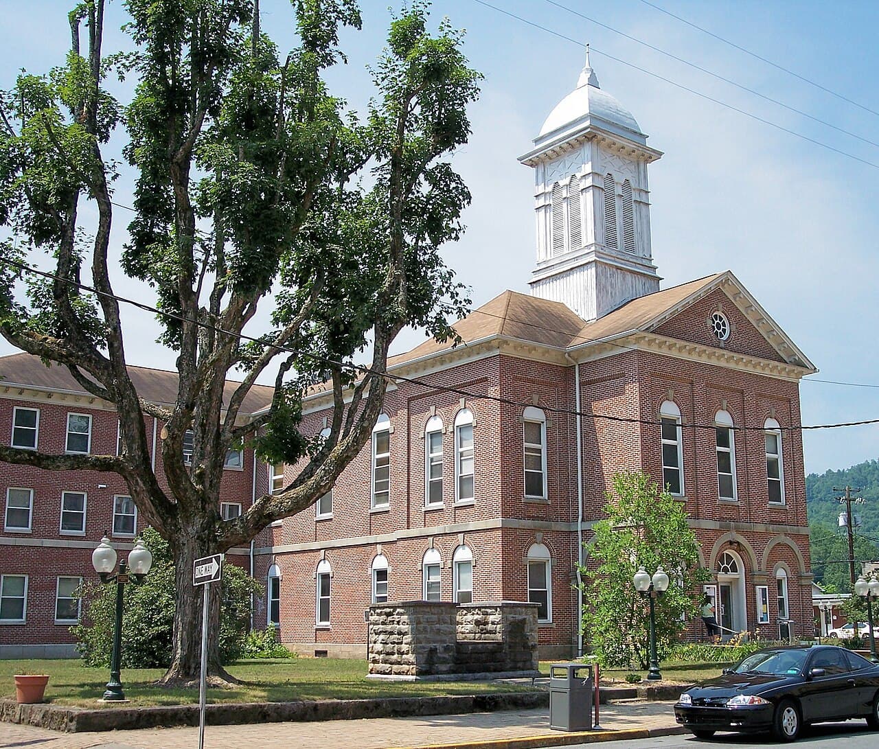 Braxton County (West Virginia) — photo from Wikimedia via Wikipedia
