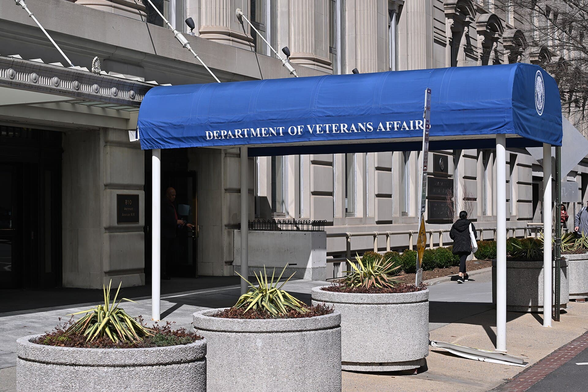 va public-record photo (Wikimedia)