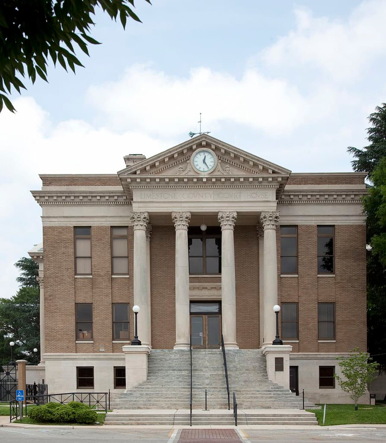 Limestone County (Alabama) — photo from Wikimedia via Wikipedia