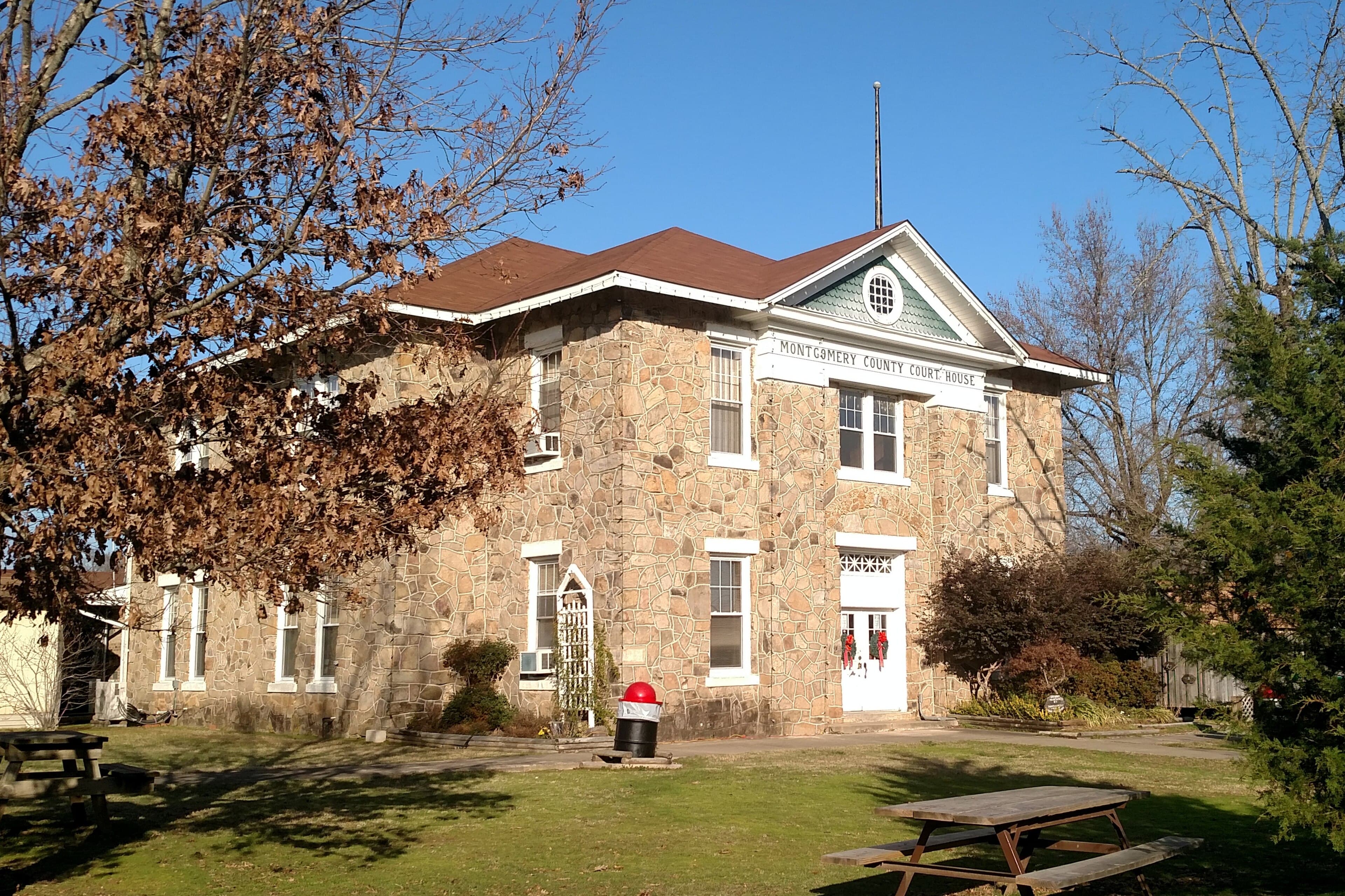 Montgomery County (Arkansas) — photo from Wikimedia via Wikipedia
