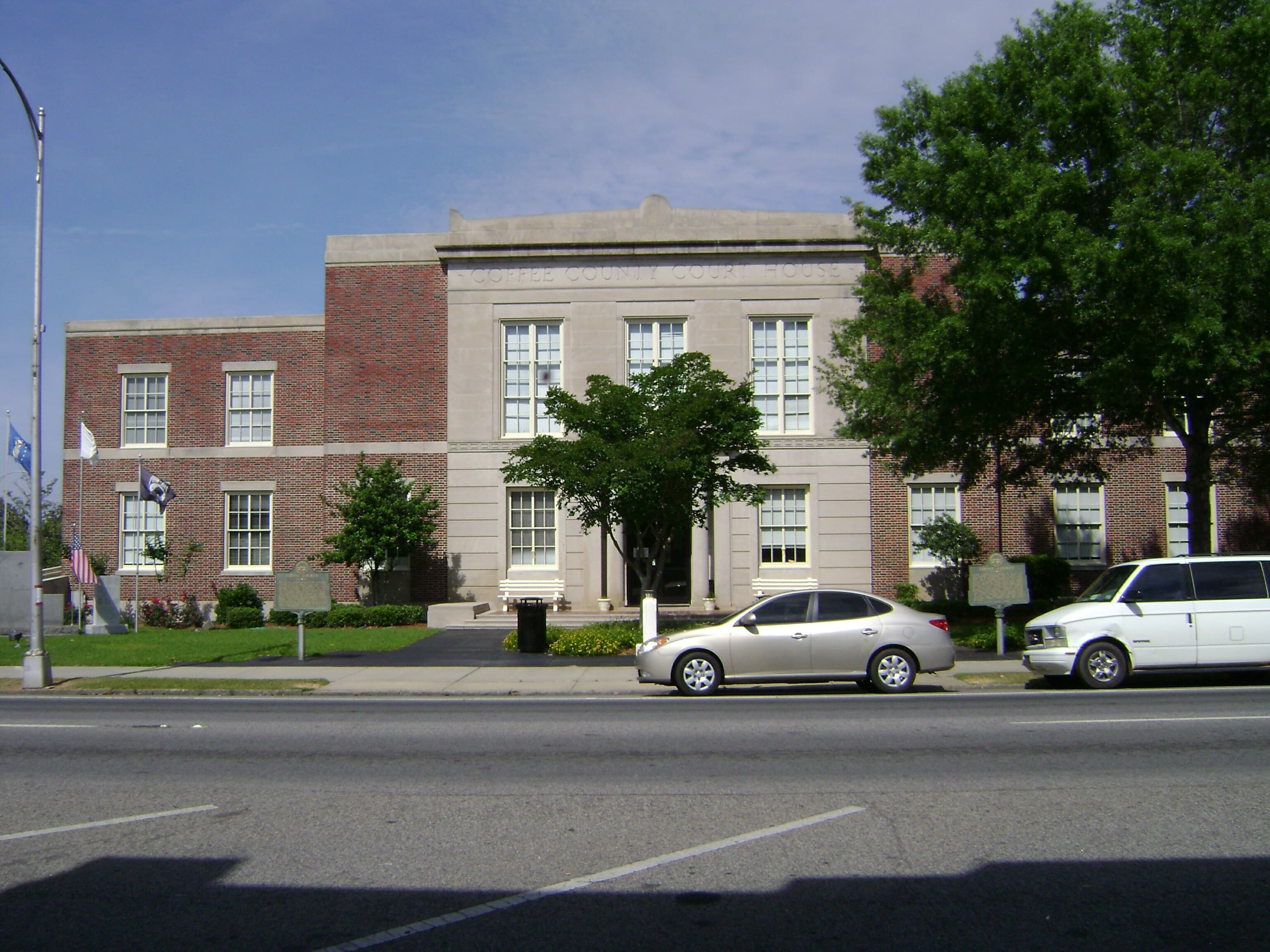 Coffee County (Georgia) — photo from Wikimedia via Wikipedia