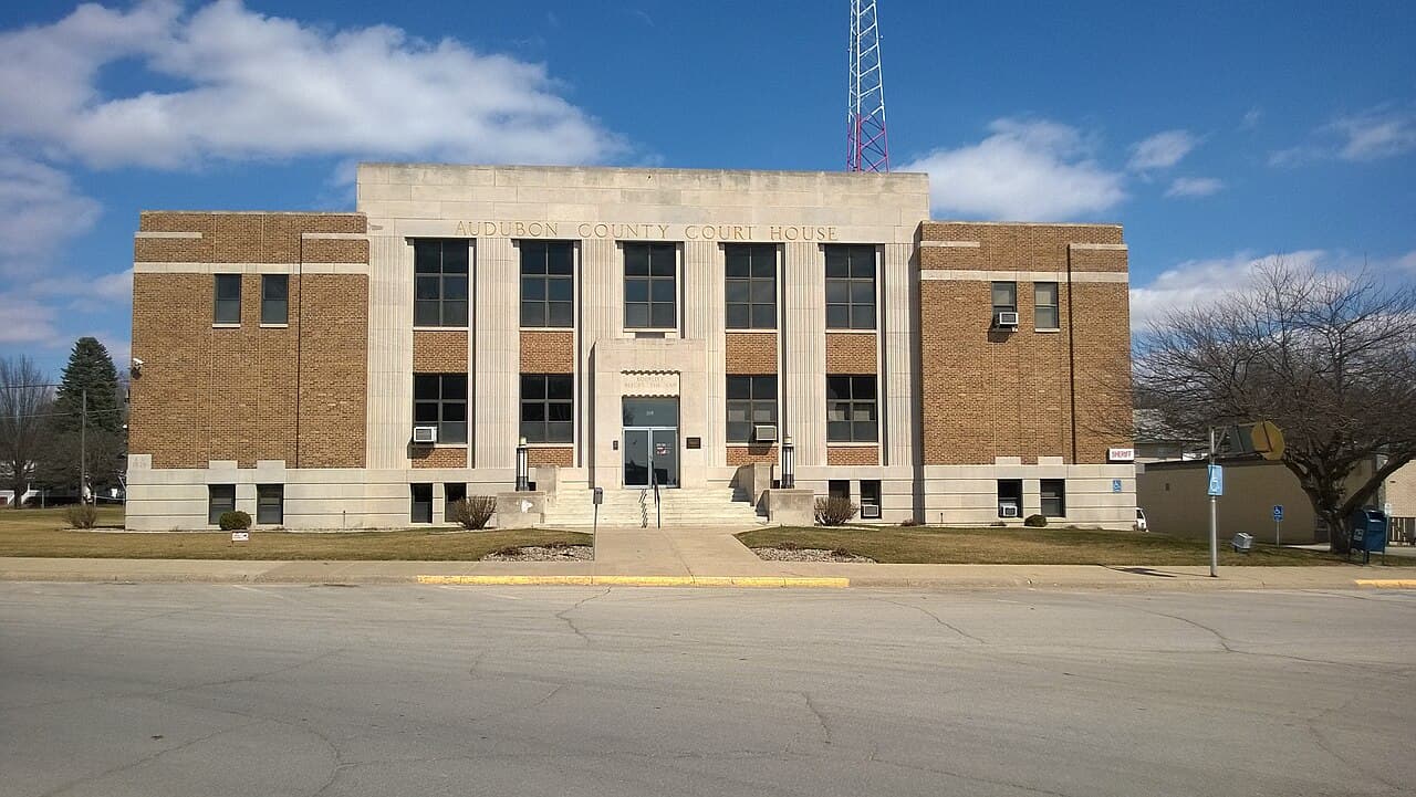 Audubon County (Iowa) — photo from Wikimedia via Wikipedia