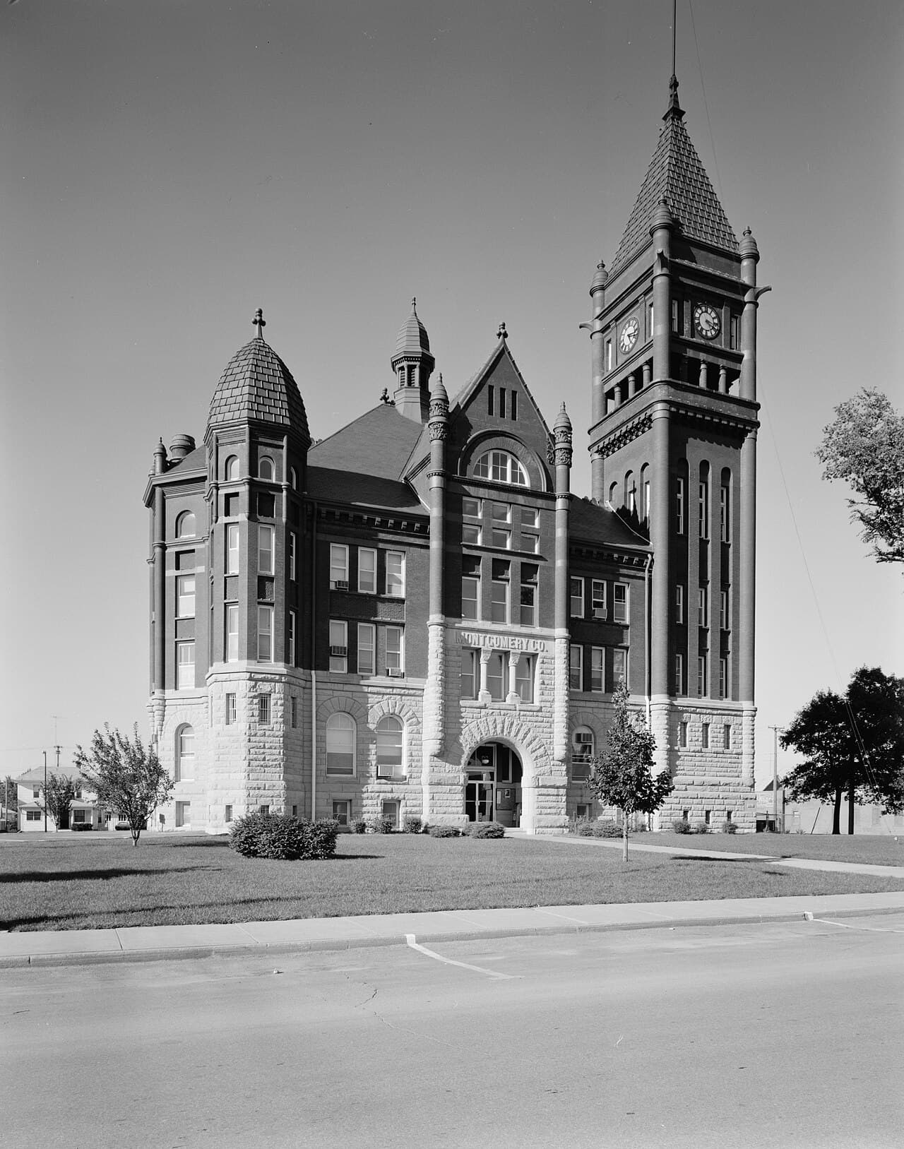 Montgomery County (Iowa) — photo from Wikimedia via Wikipedia