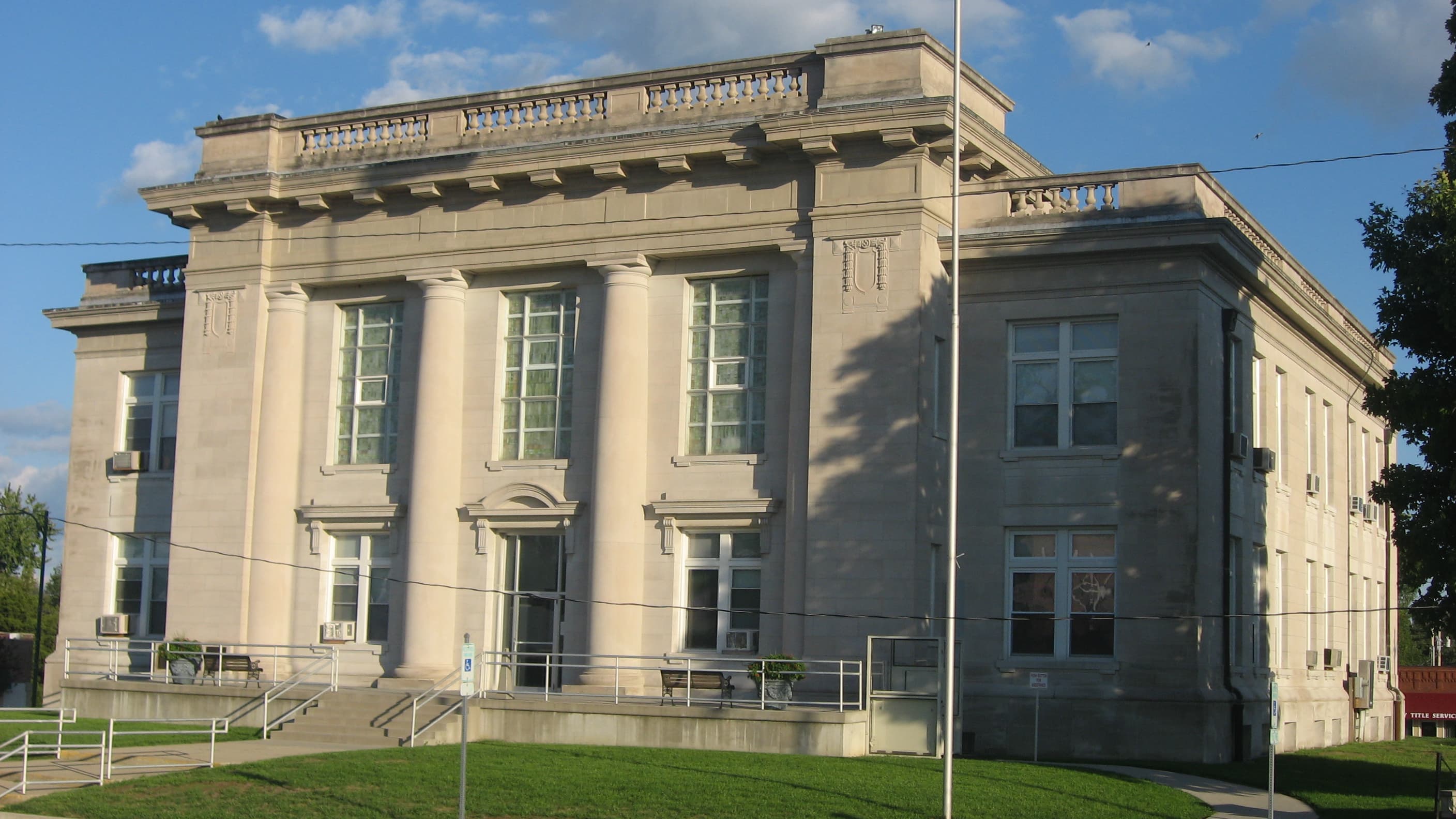 Clay County (Illinois) — photo from Wikimedia via Wikipedia