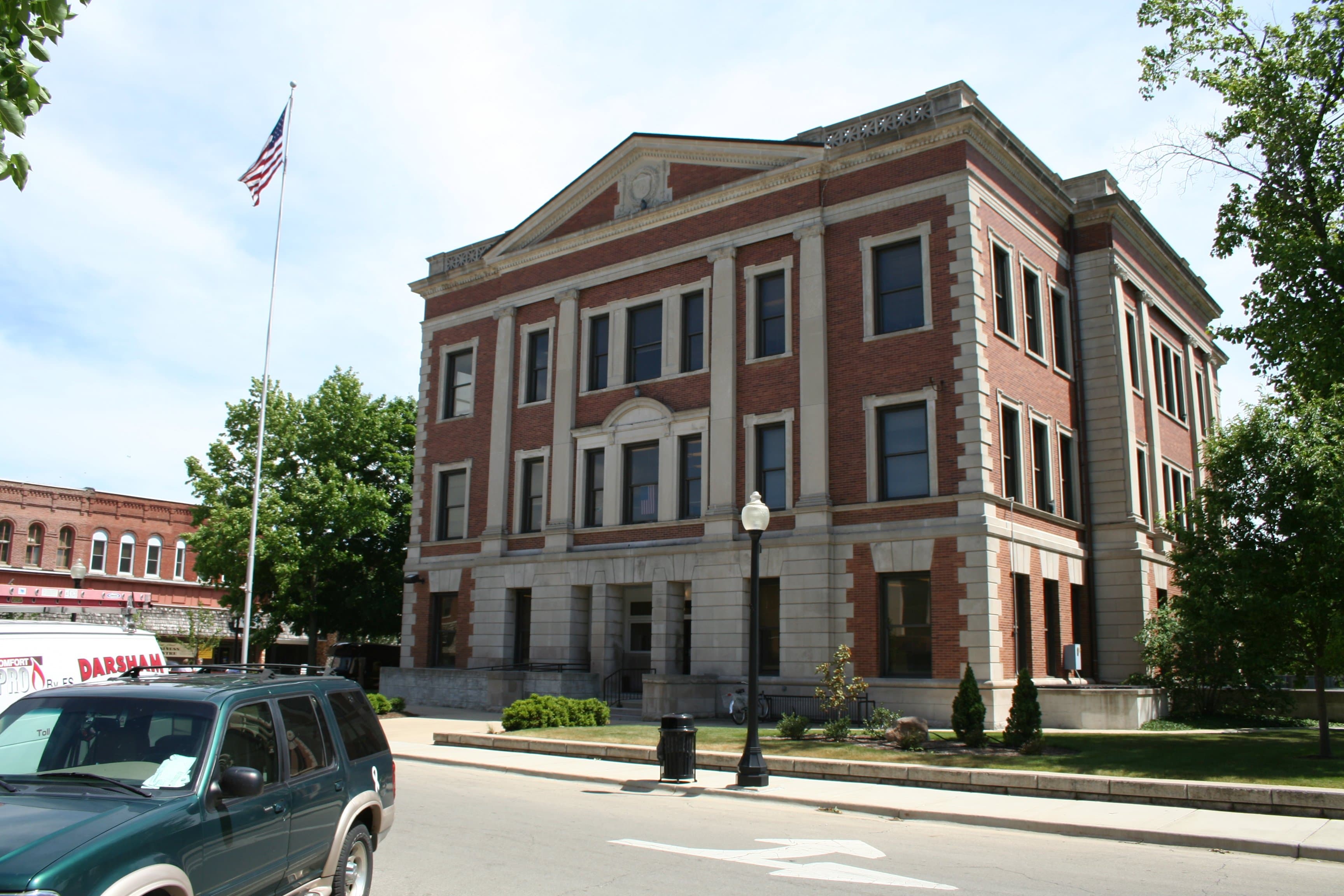 Piatt County (Illinois) — photo from Wikimedia via Wikipedia