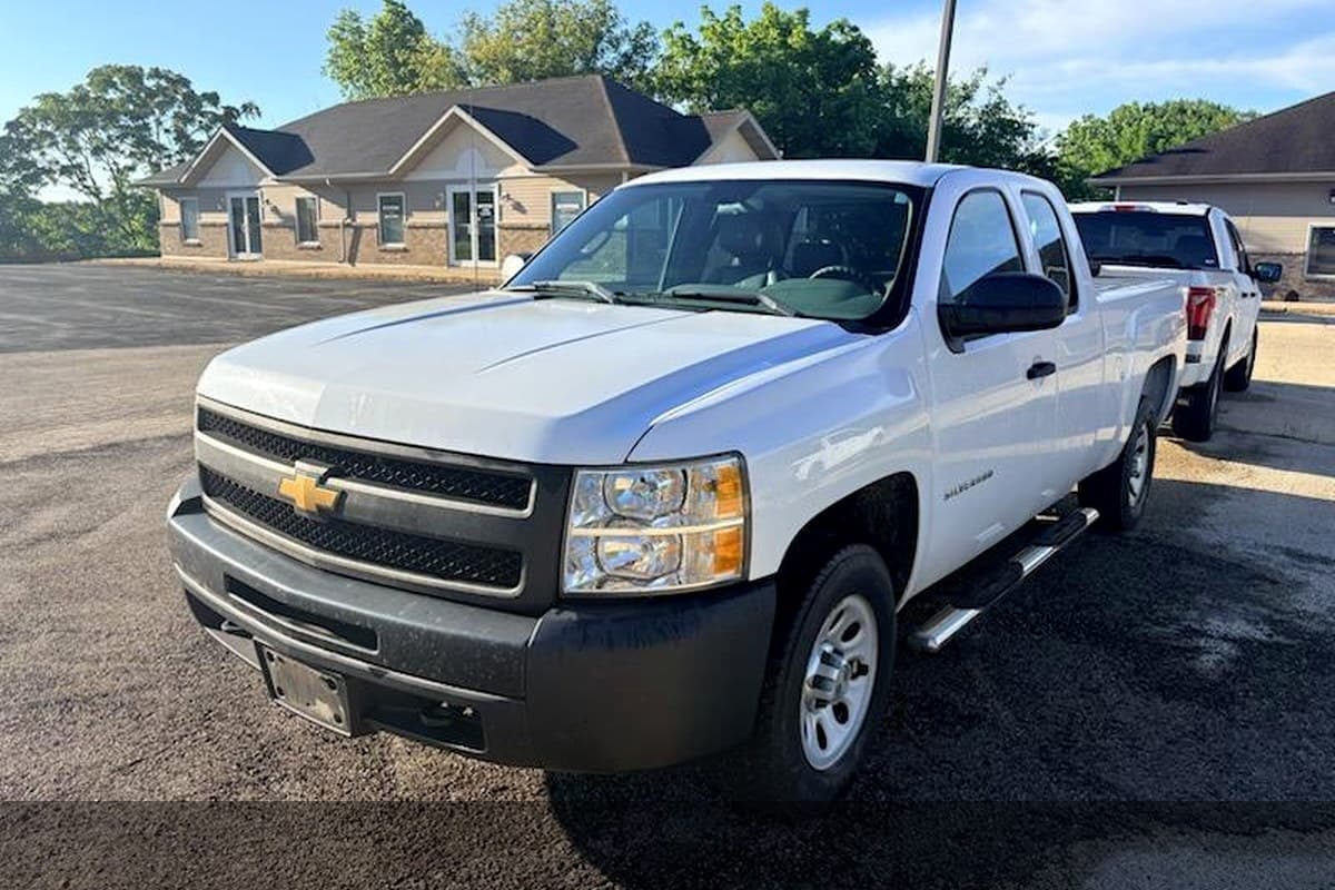 Photo of 2013 CHEVROLET SILVERADO on GSA Auctions — Freeport, IL