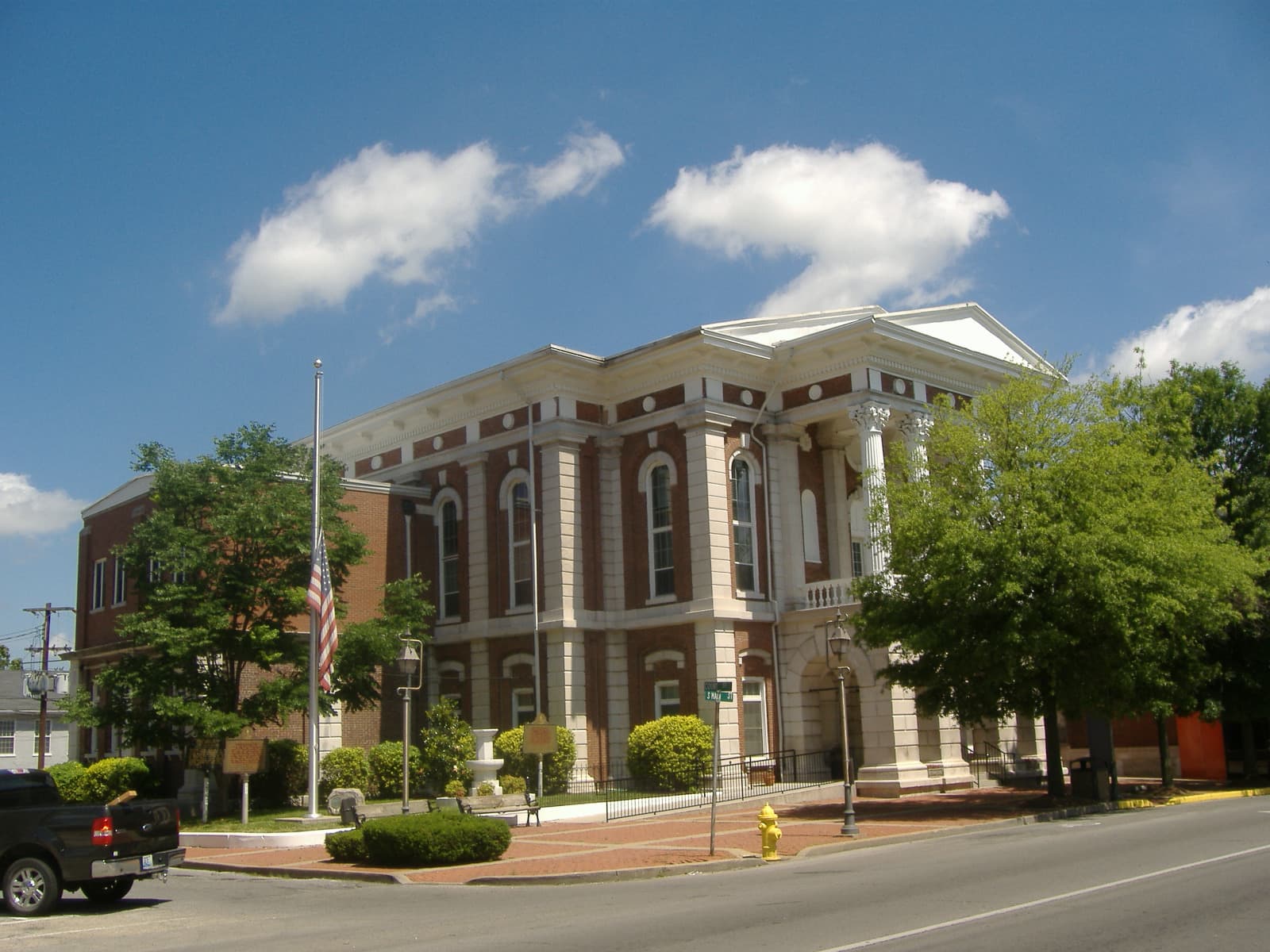 Christian County (Kentucky) — photo from Wikimedia via Wikipedia