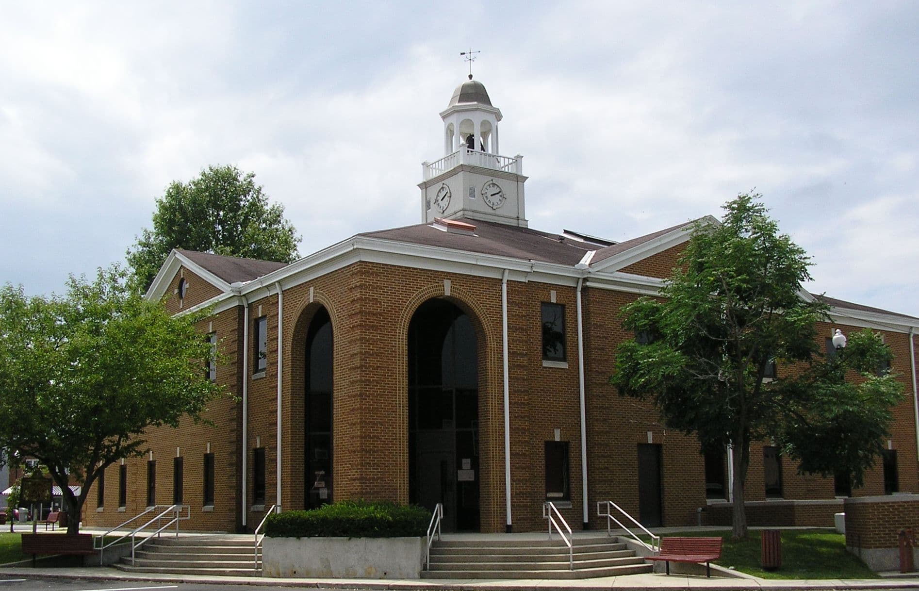 Clinton County (Kentucky) — photo from Wikimedia via Wikipedia