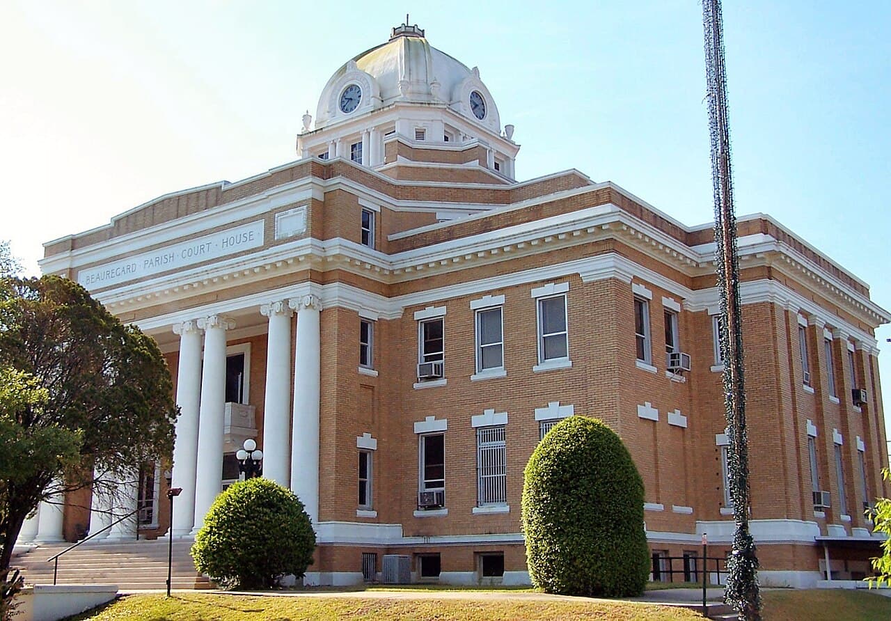 Beauregard Parish (Louisiana) — photo from Wikimedia via Wikipedia