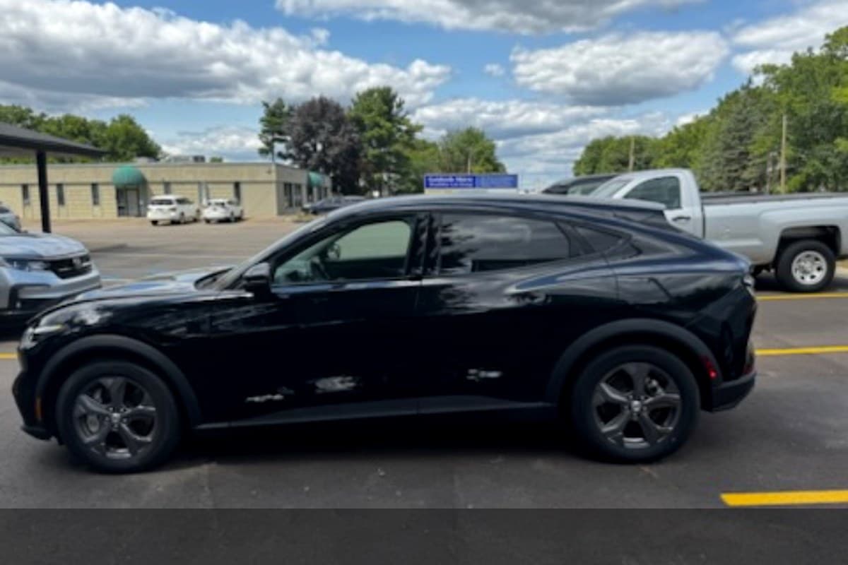 Photo of 2023 Ford Mustang Mach-E AWD on GSA Auctions — Portage, MI
