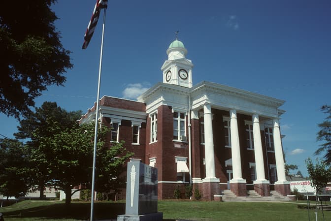 Attala County (Mississippi) — photo from Wikimedia via Wikipedia