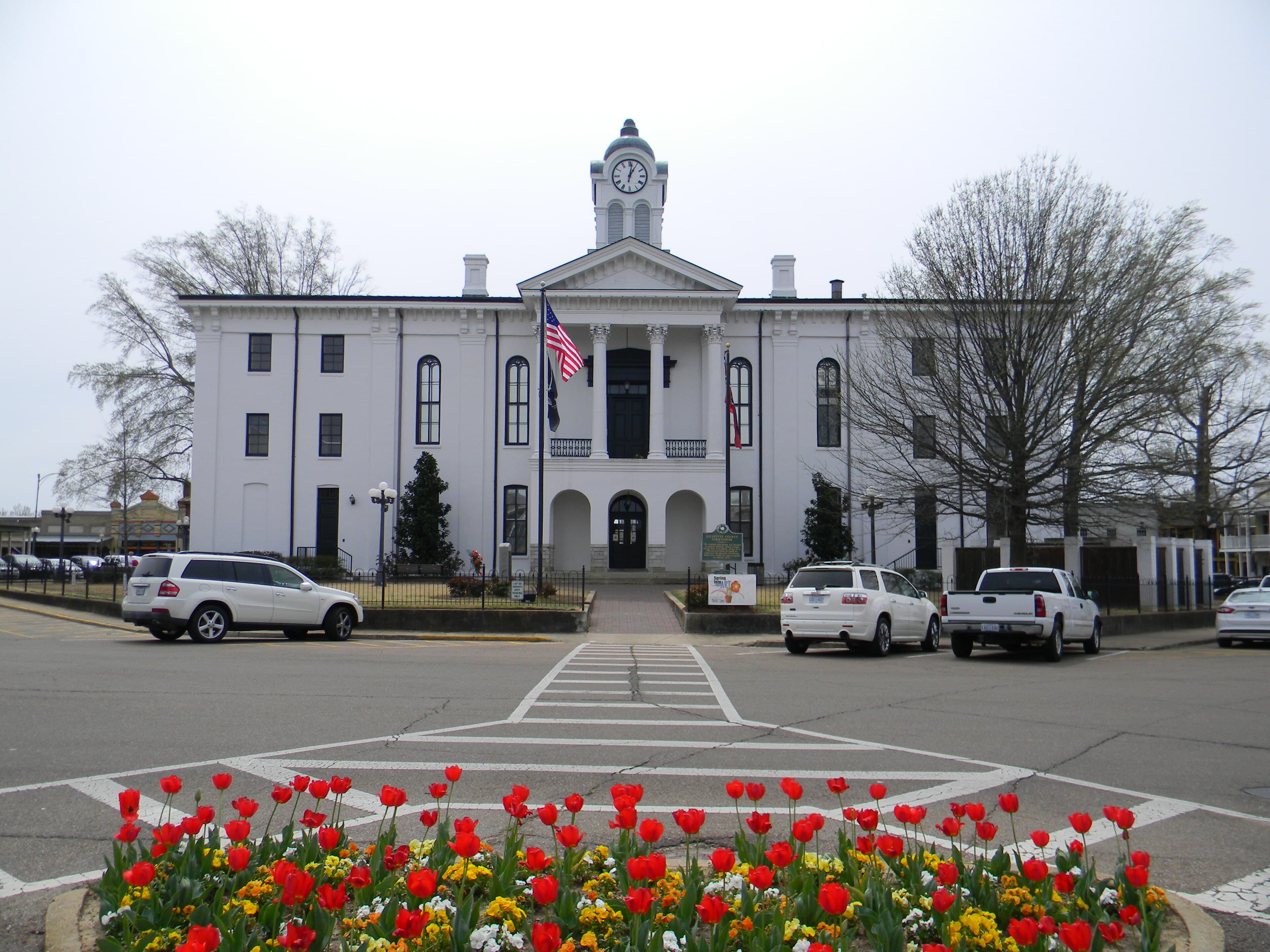 Lafayette County (Mississippi) — photo from Wikimedia via Wikipedia