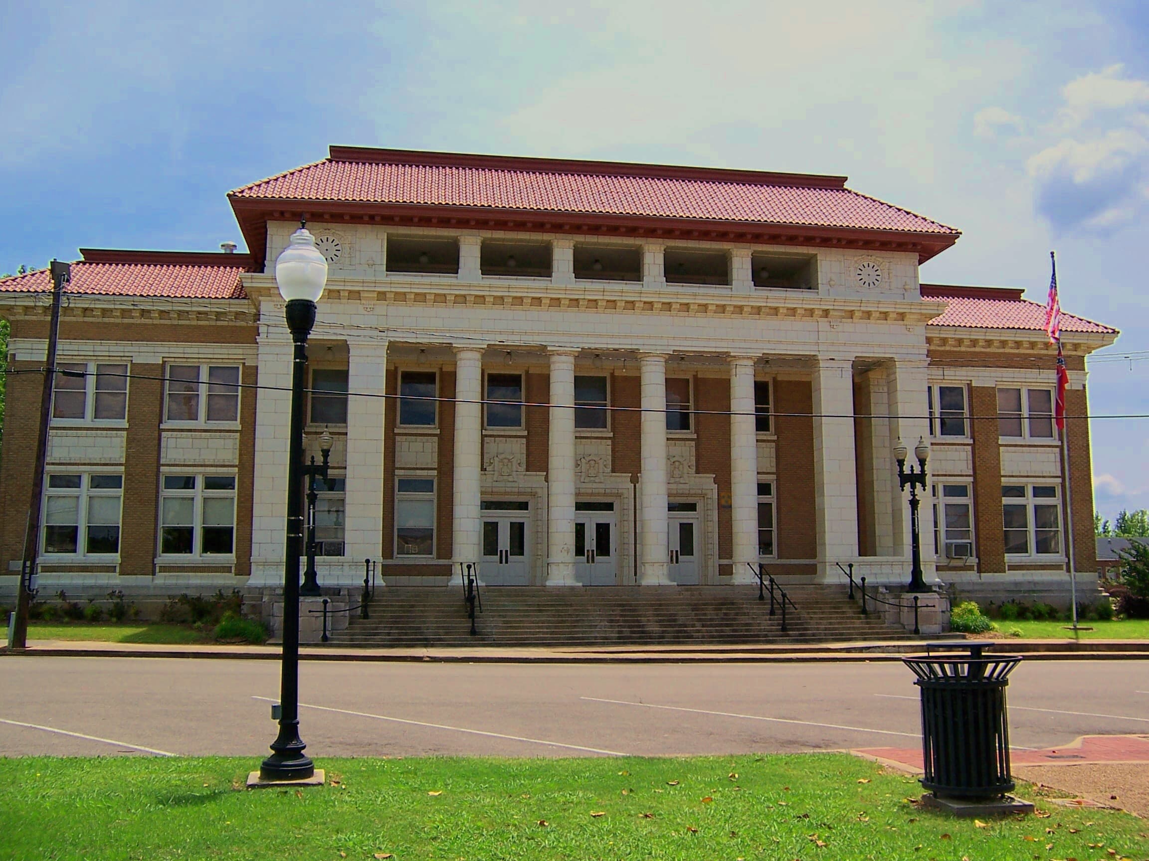 Pontotoc County (Mississippi) — photo from Wikimedia via Wikipedia