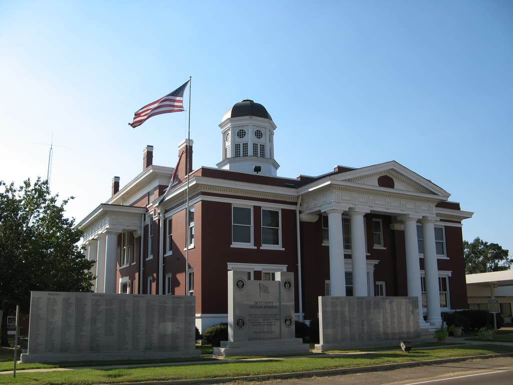 Smith County (Mississippi) — photo from Wikimedia via Wikipedia