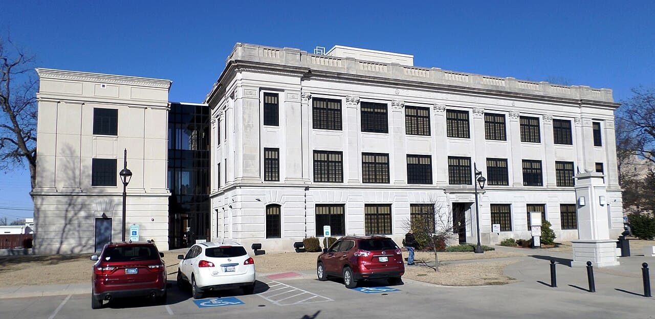 Pontotoc County (Oklahoma) — photo from Wikimedia via Wikipedia