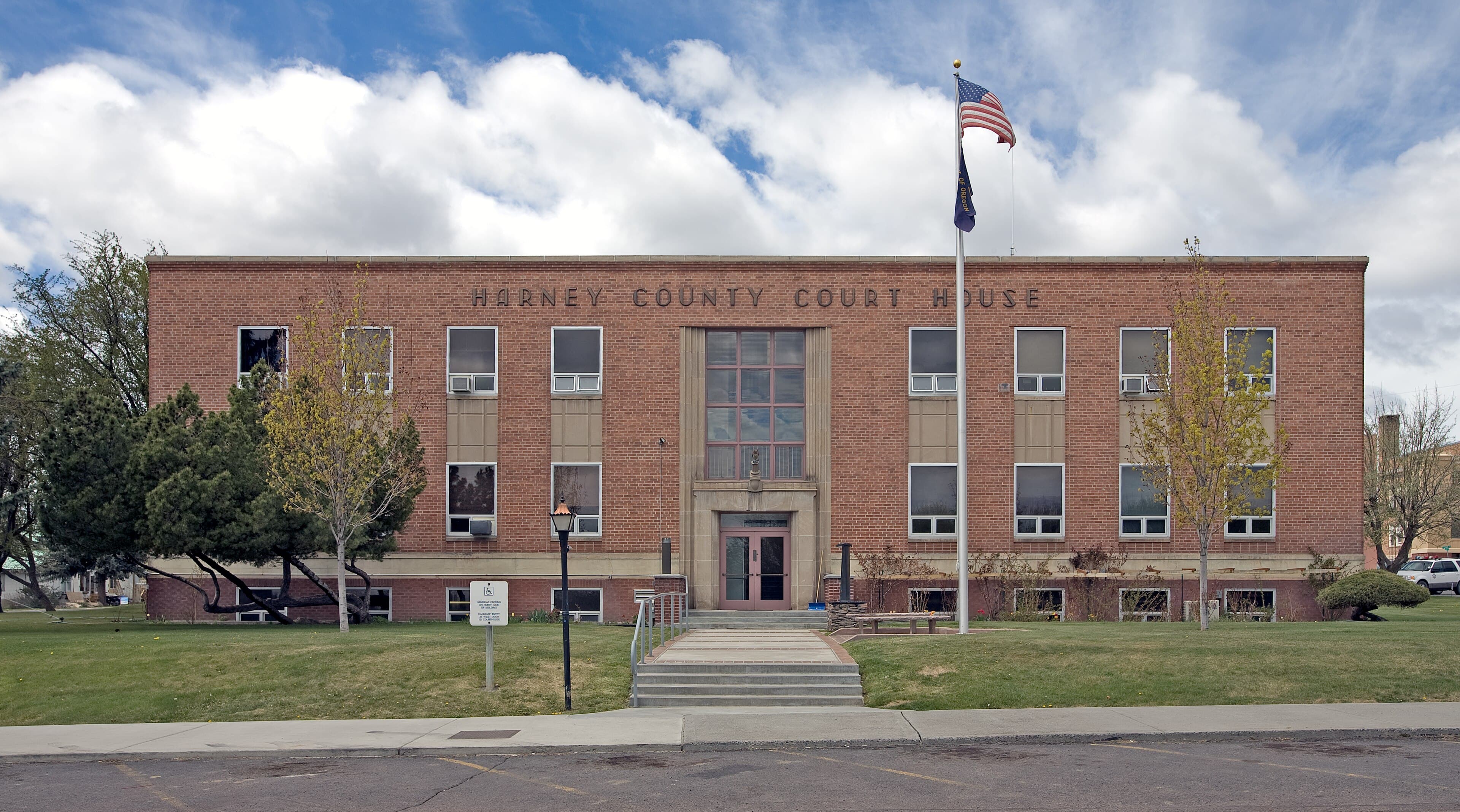 Harney County (Oregon) — photo from Wikimedia via Wikipedia