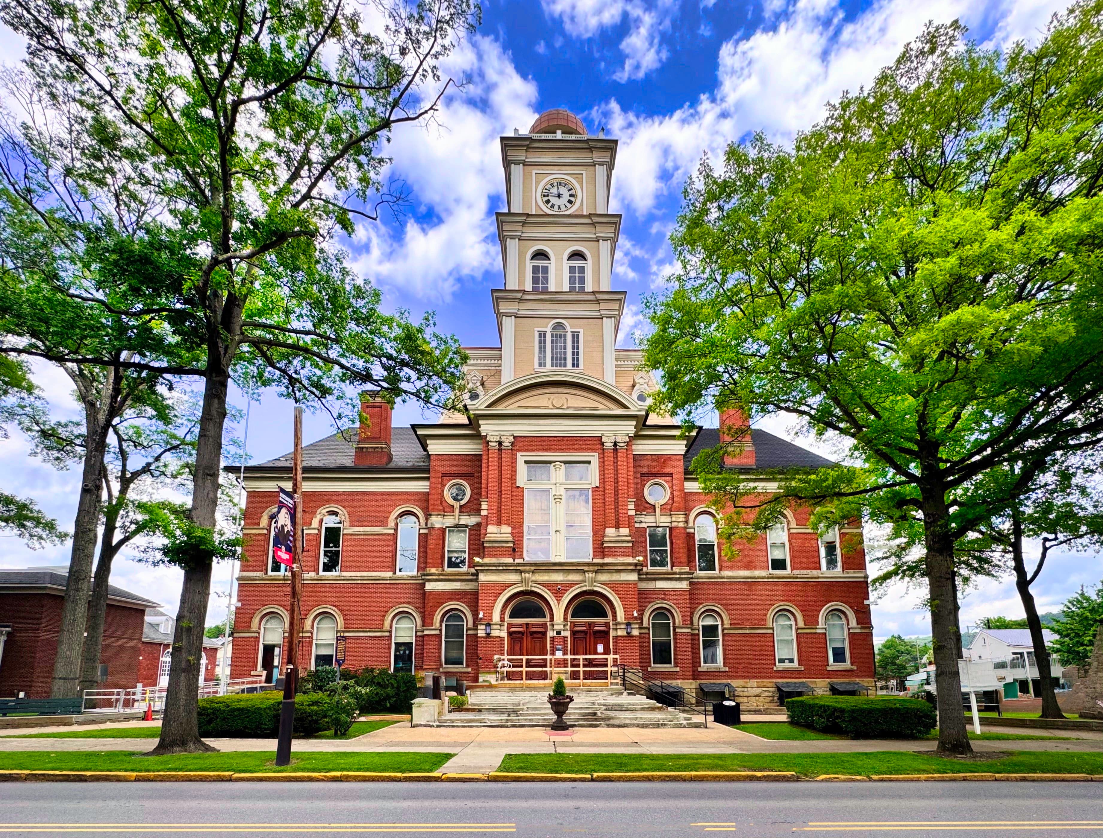 Huntingdon County (Pennsylvania) — photo from Wikimedia via Wikipedia