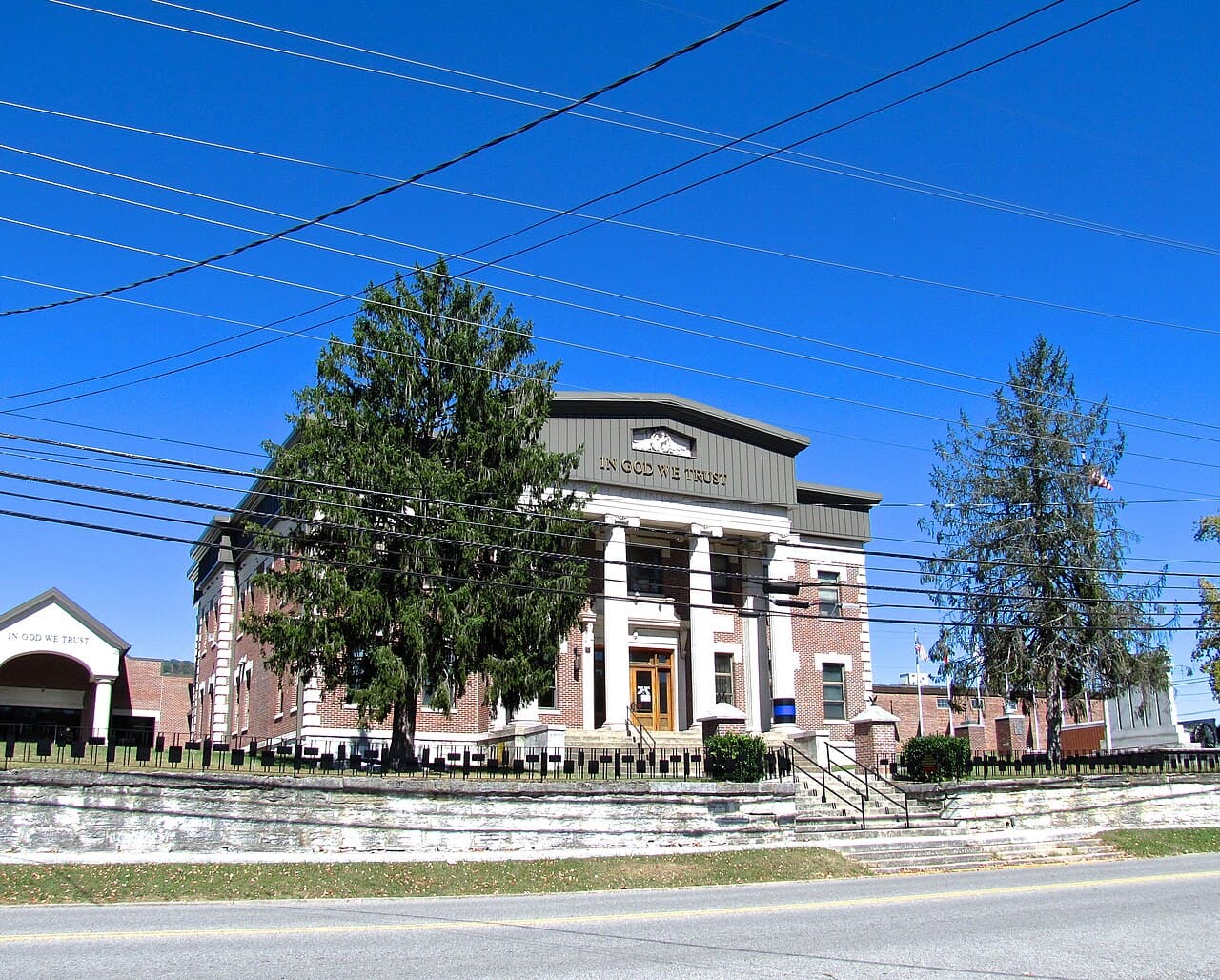Campbell County (Tennessee) — photo from Wikimedia via Wikipedia