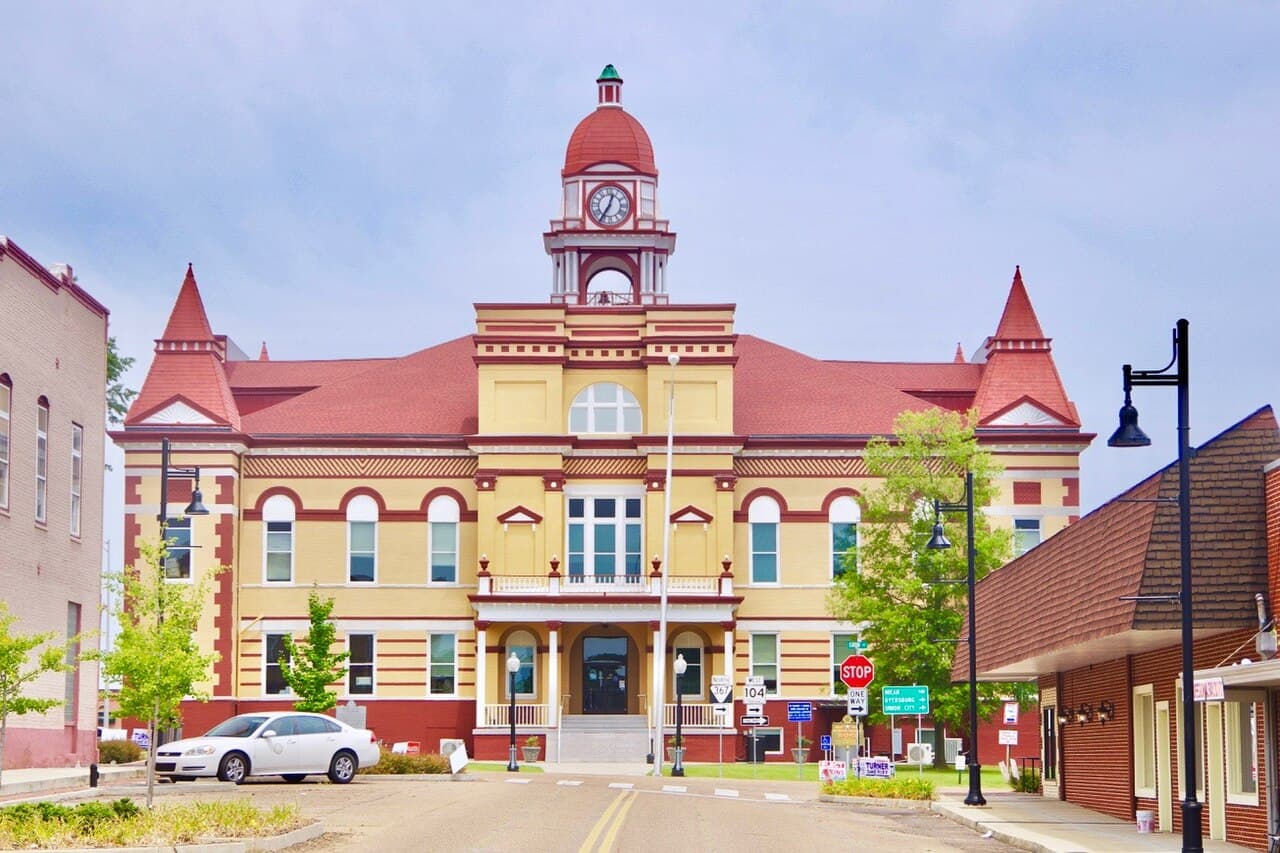 Gibson County (Tennessee) — photo from Wikimedia via Wikipedia