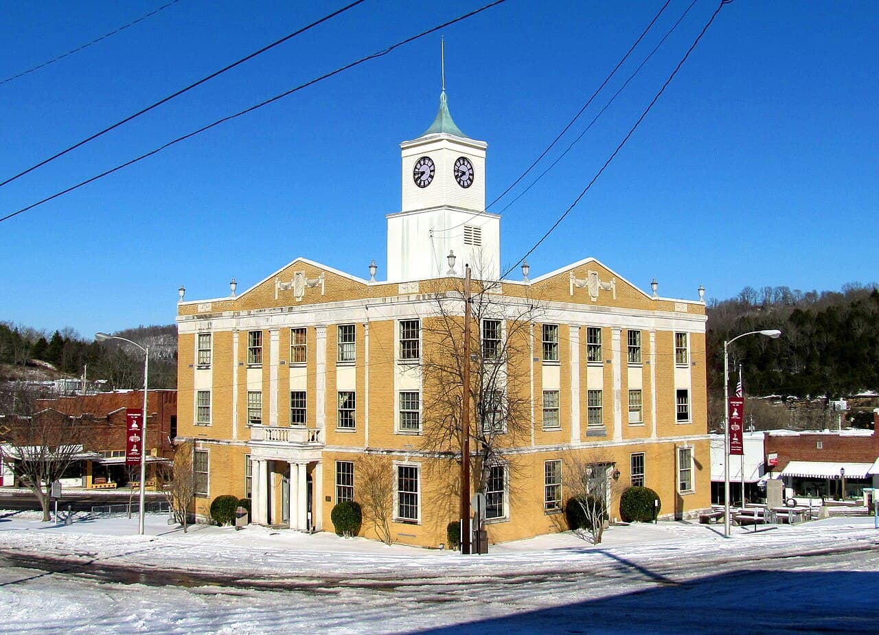 Jackson County (Tennessee) — photo from Wikimedia via Wikipedia