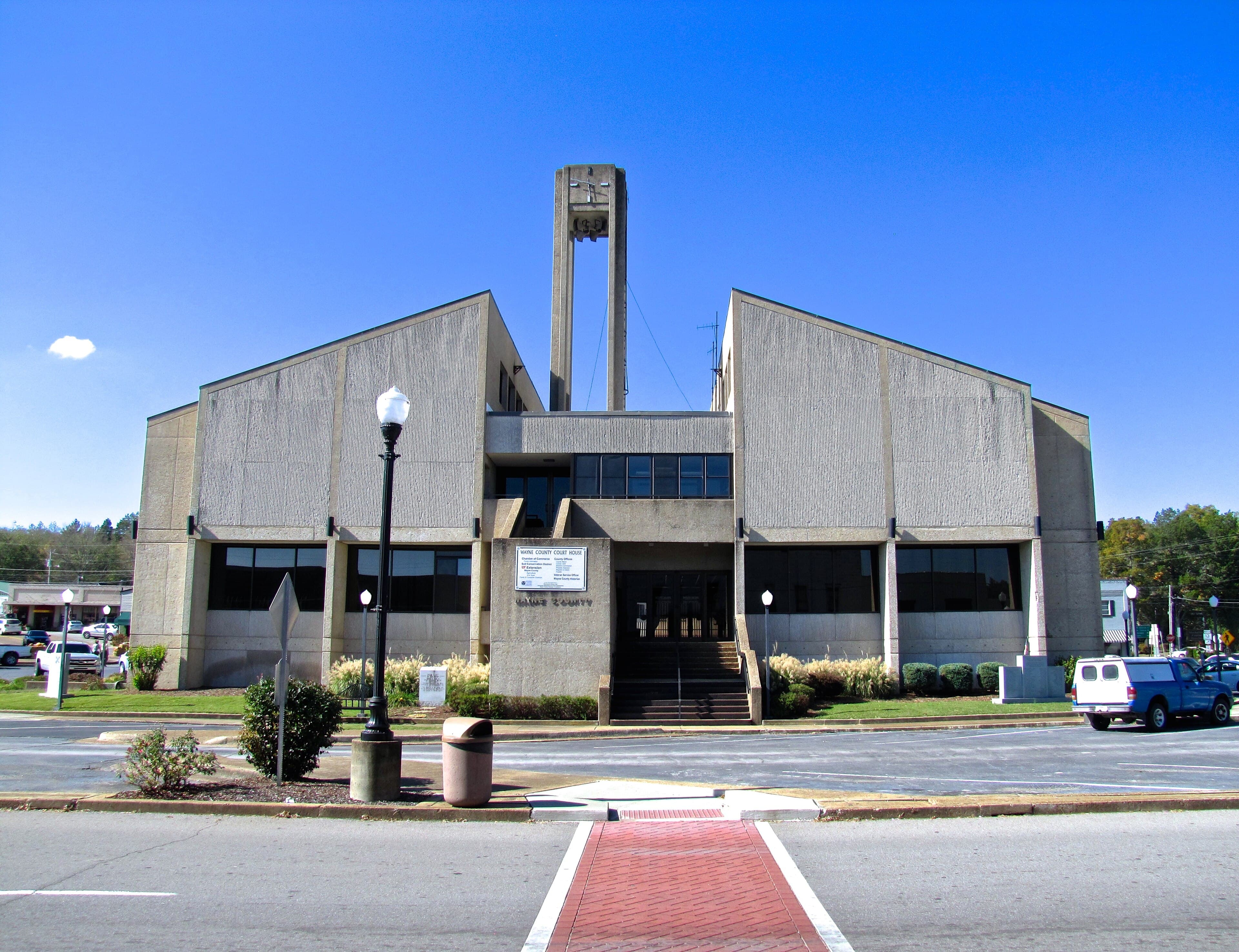 Wayne County (Tennessee) — photo from Wikimedia via Wikipedia
