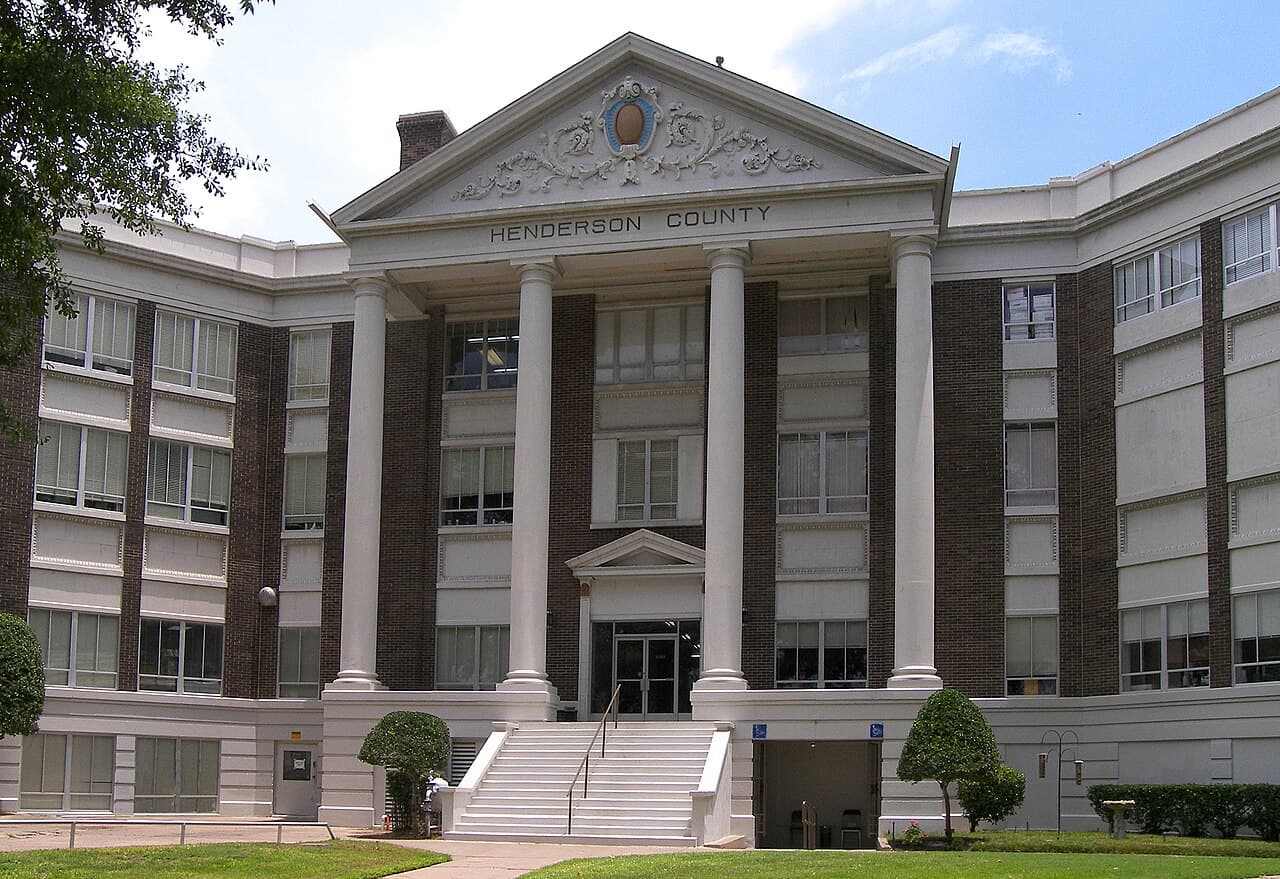 Henderson County (Texas) — photo from Wikimedia via Wikipedia