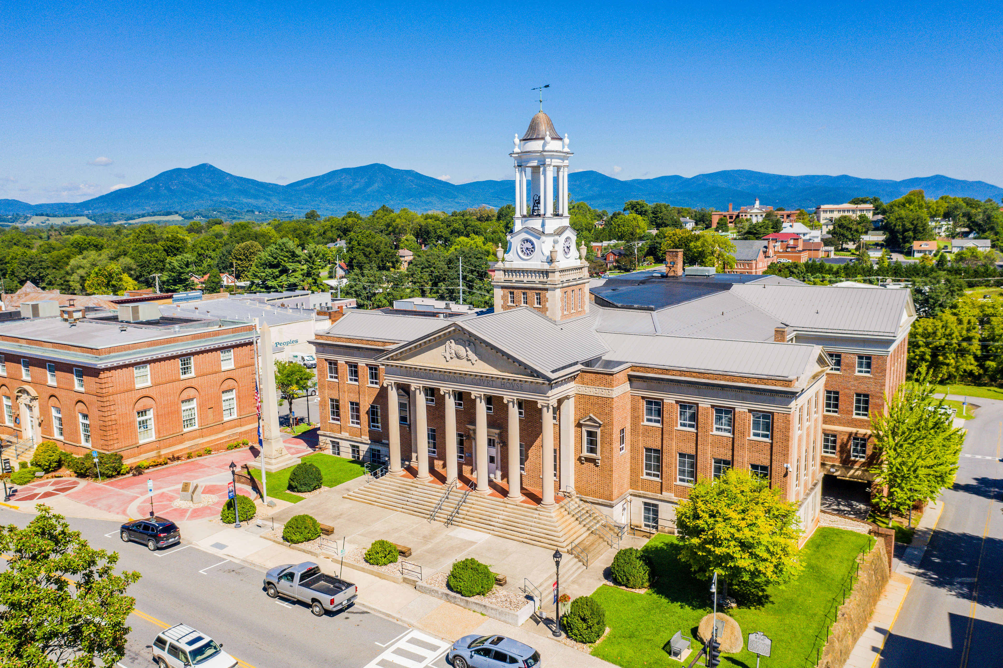 Bedford County (Virginia) — photo from Wikimedia via Wikipedia