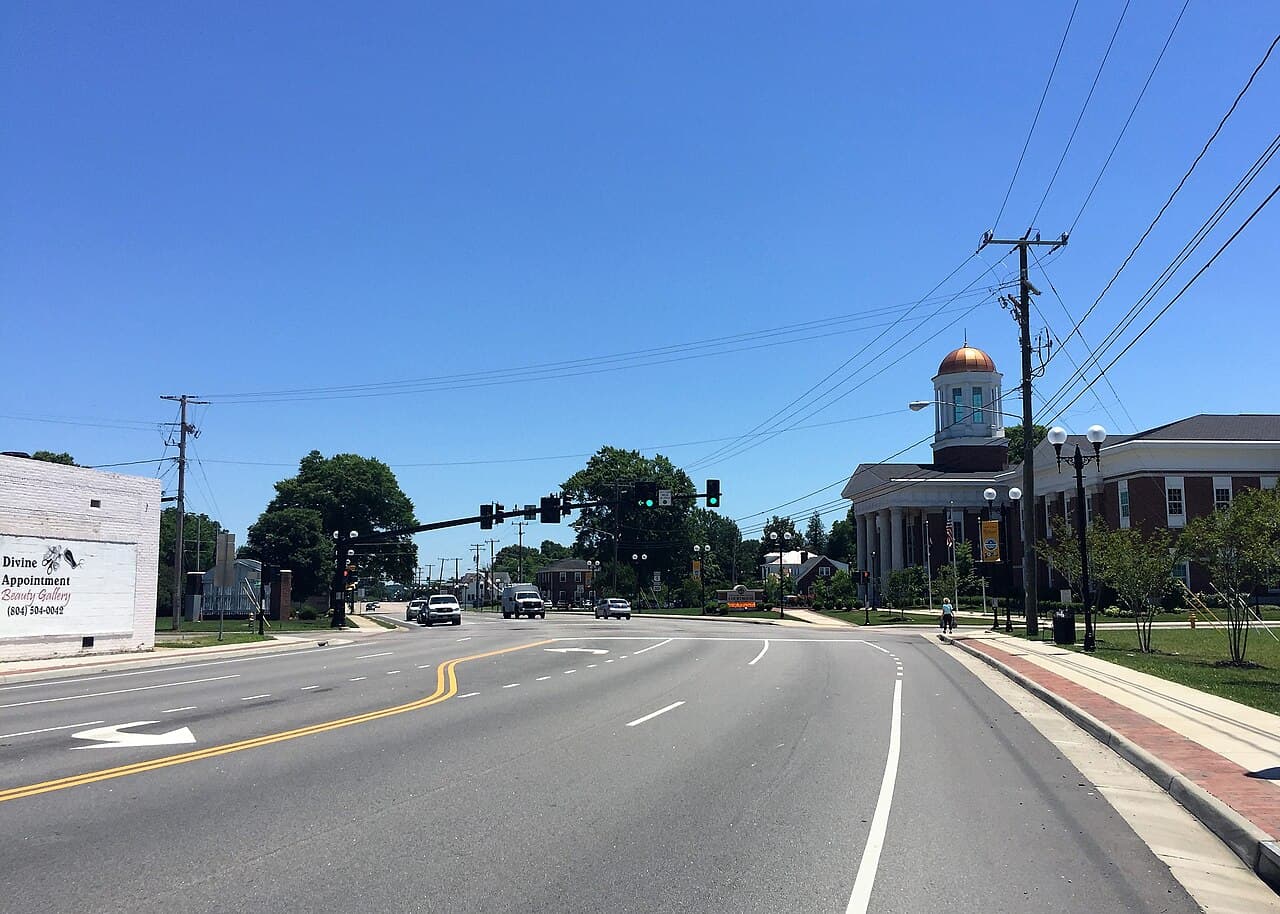 Colonial Heights (Virginia) — photo from Wikimedia via Wikipedia