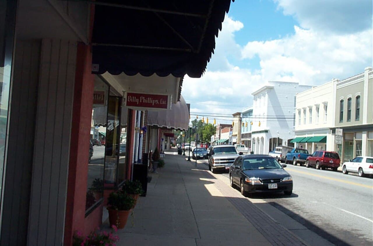 Franklin (Virginia) — photo from Wikimedia via Wikipedia