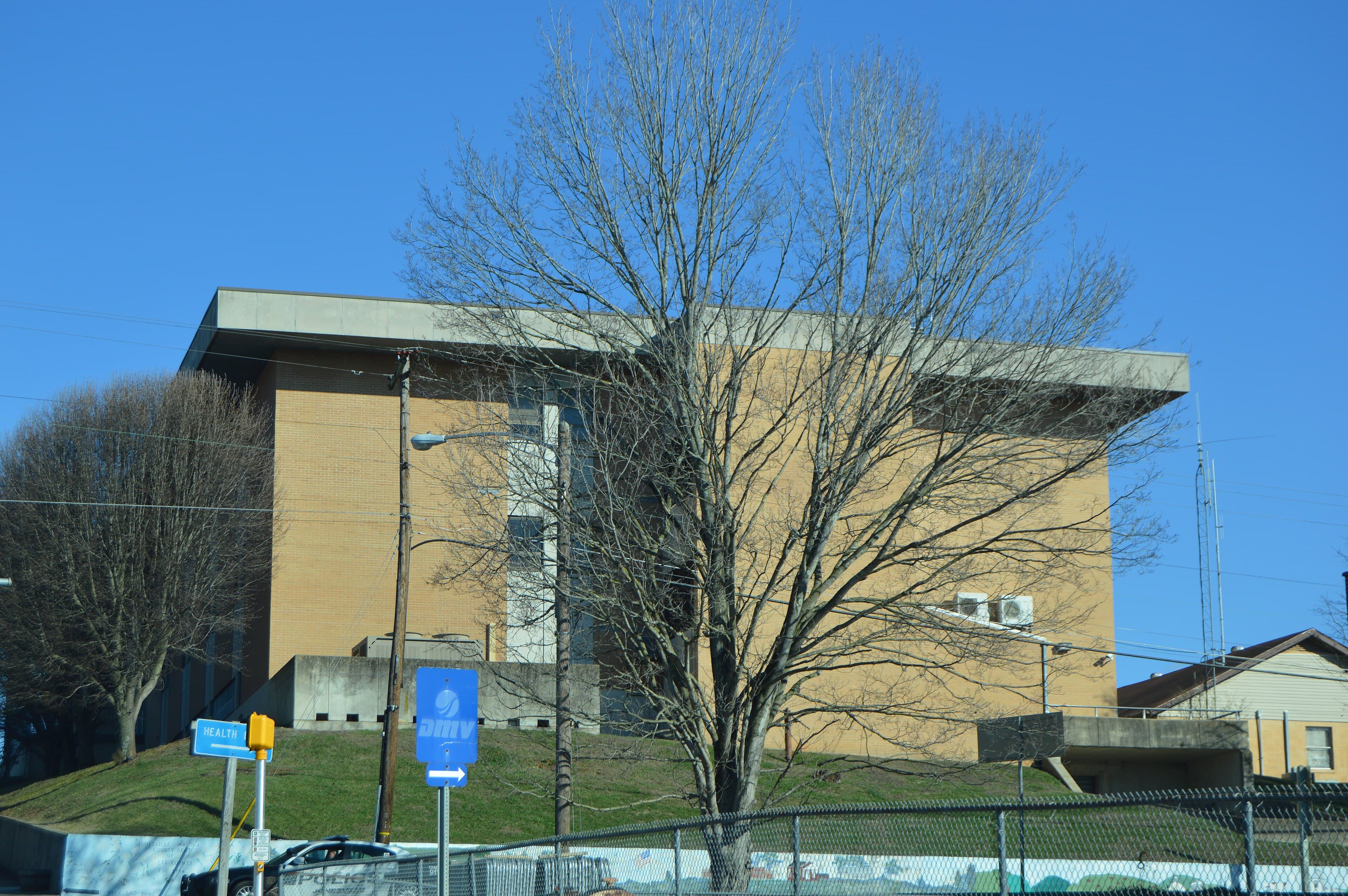 Lee County (Virginia) — photo from Wikimedia via Wikipedia