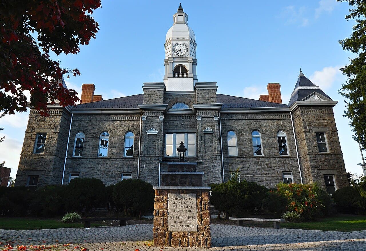 Pulaski County (Virginia) — photo from Wikimedia via Wikipedia