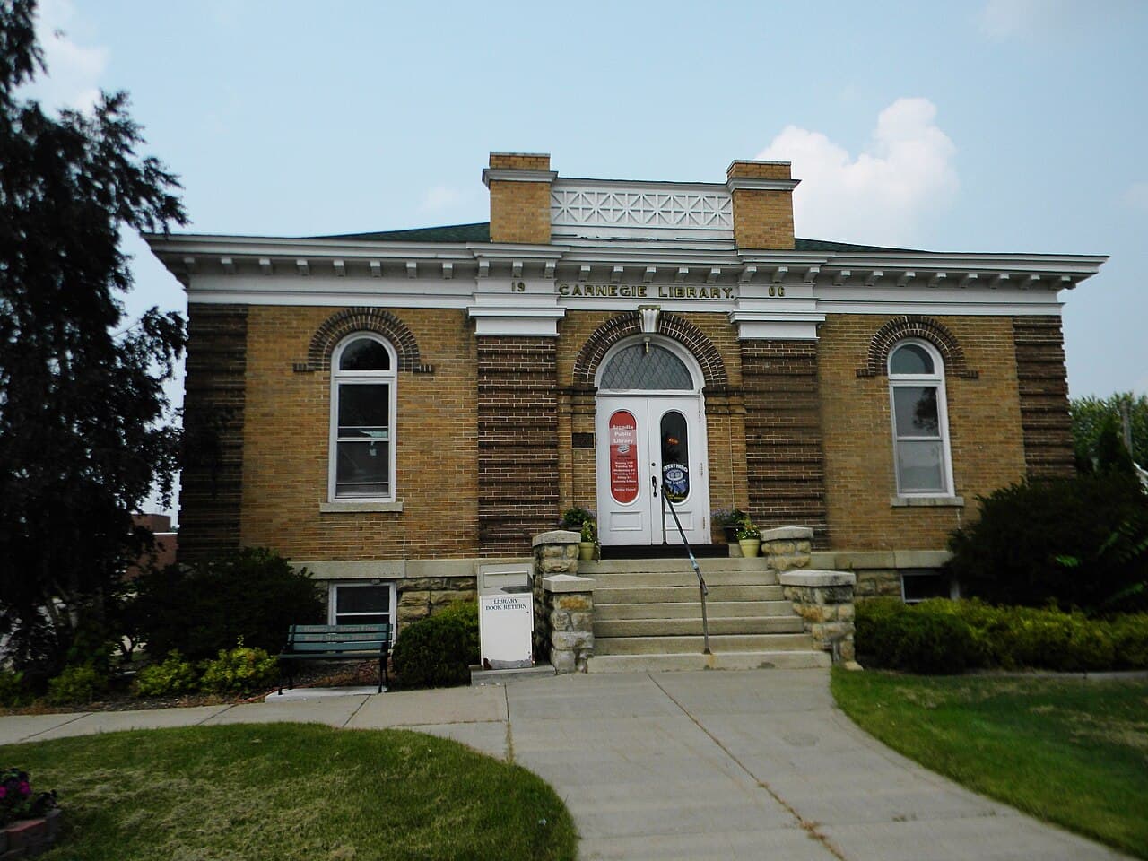 Trempealeau County (Wisconsin) — photo from Wikimedia via Wikipedia