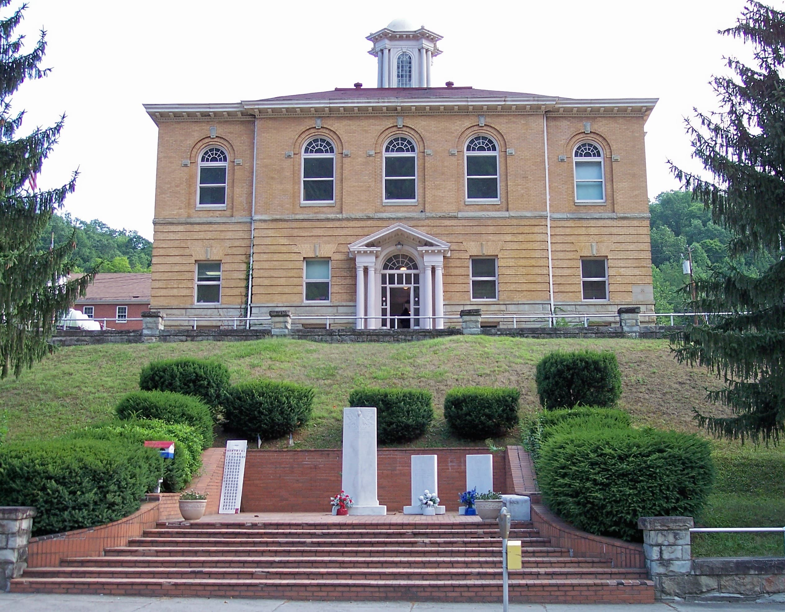 Clay County (West Virginia) — photo from Wikimedia via Wikipedia