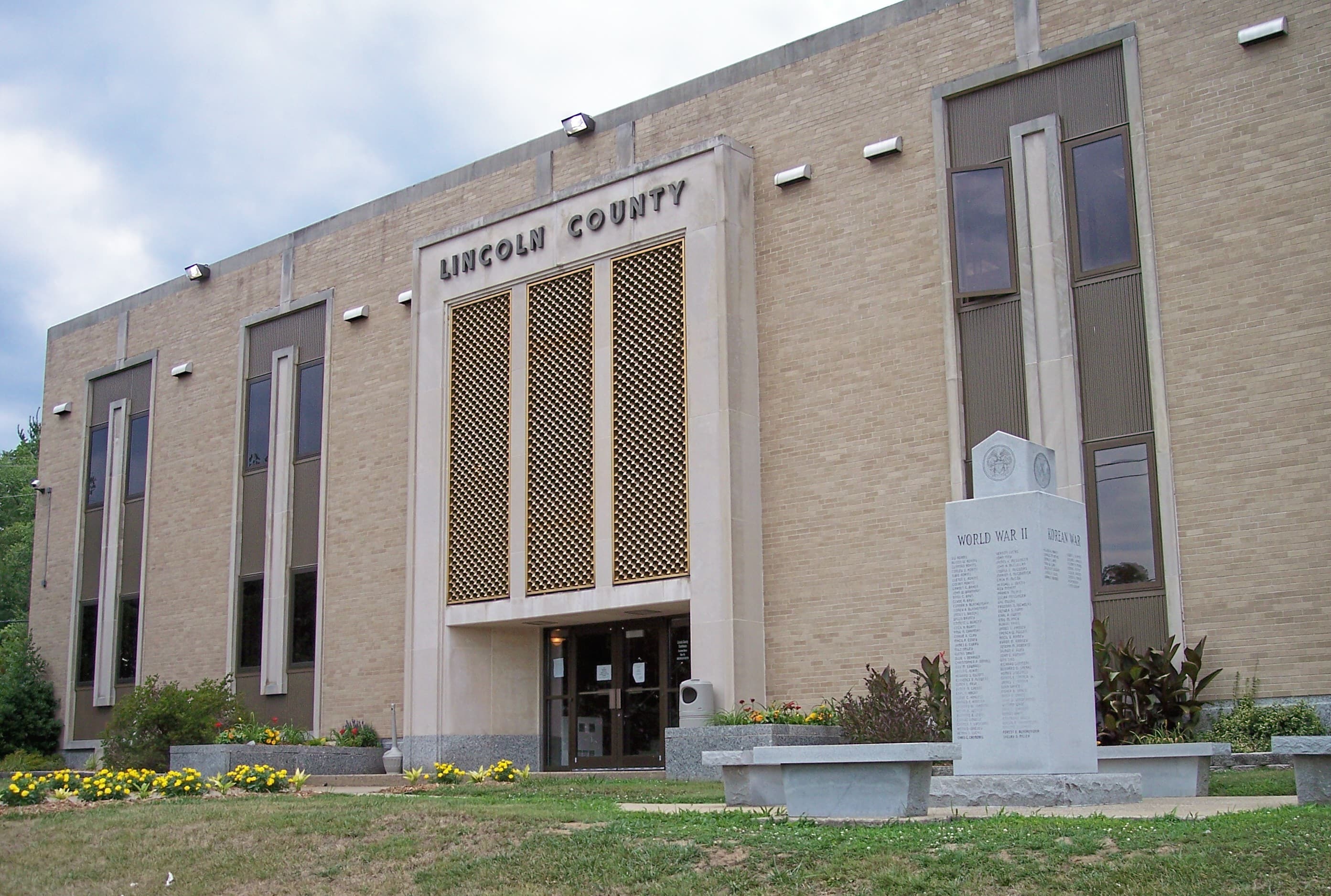Lincoln County (West Virginia) — photo from Wikimedia via Wikipedia