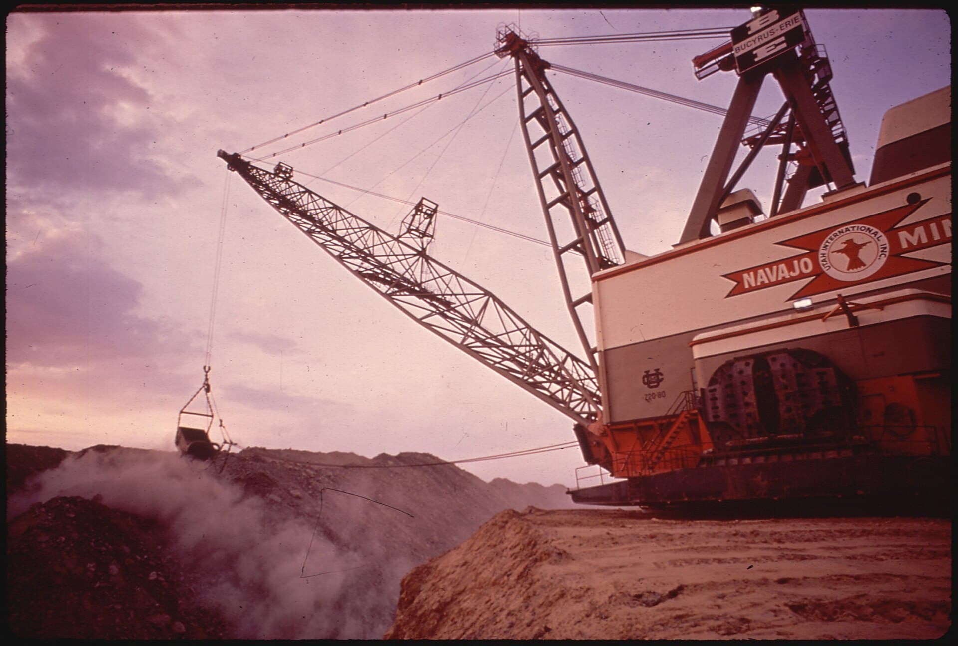 Dragline strip mining at the Navajo Mine, photographed in 1972 for the EPA Documerica project (National Archives)