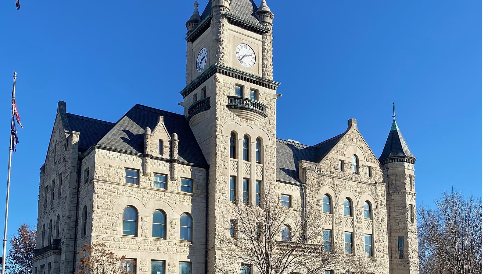 Historic Douglas County Courthouse in Lawrence, Kan.; the notice sets the sale in the county Jury Assembly Room, which may be in a neighboring county building. Photo: Neutralwiki1, CC BY-SA 4.0, via Wikimedia Commons.