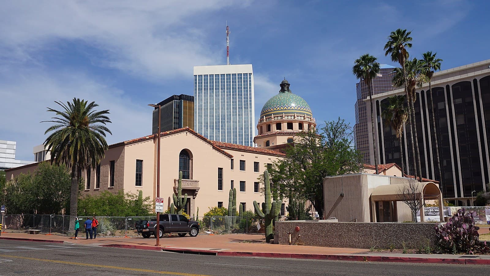 Historic Pima County Courthouse in downtown Tucson, Ariz.; the notice sets the sale at the east entrance to the Superior Court Building, 110 West Congress. Photo: Michael Barera, CC BY-SA 4.0, via Wikimedia Commons.